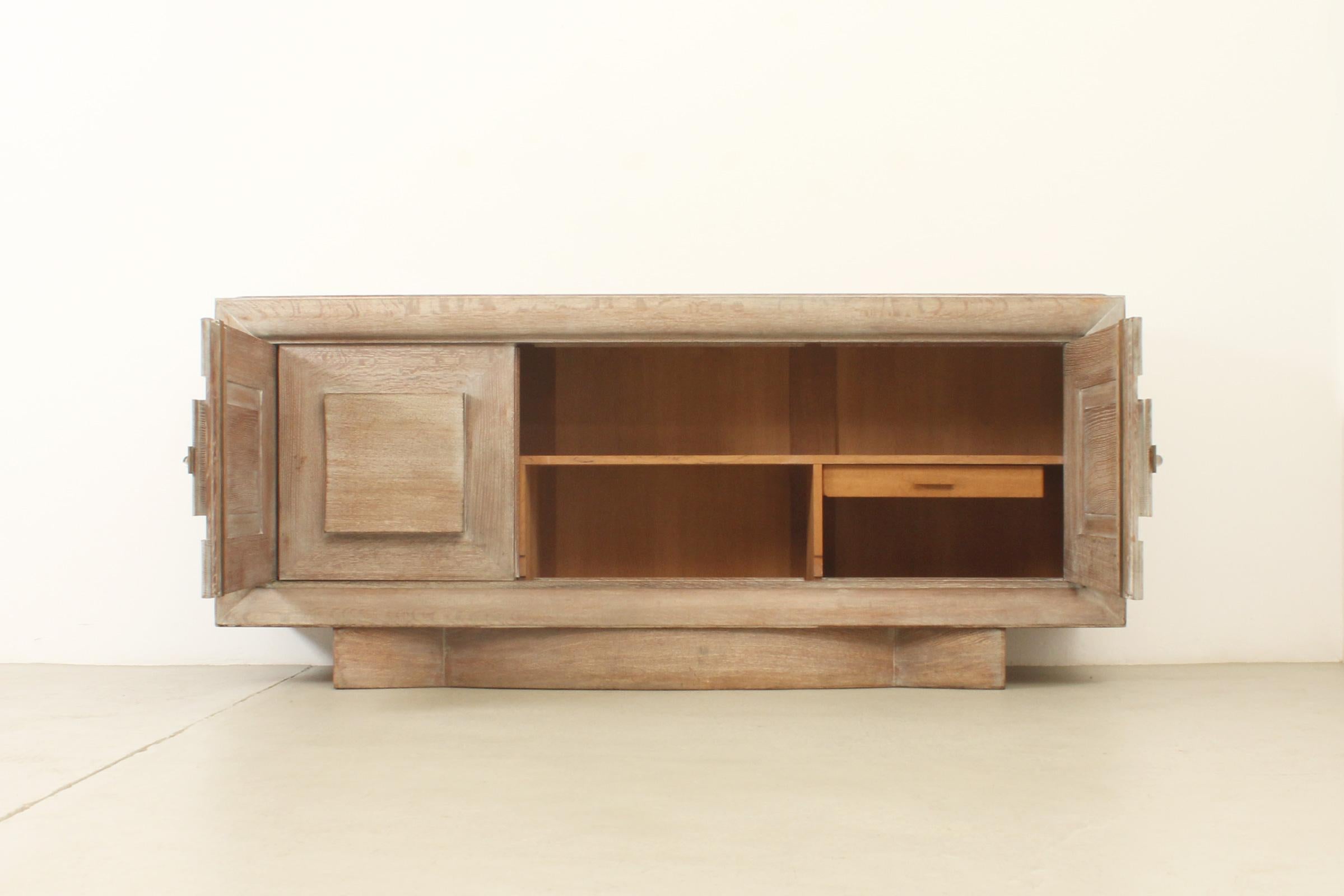 French Art Deco Sideboard in the Style of Charles Dudouyt, 1940's For Sale 7