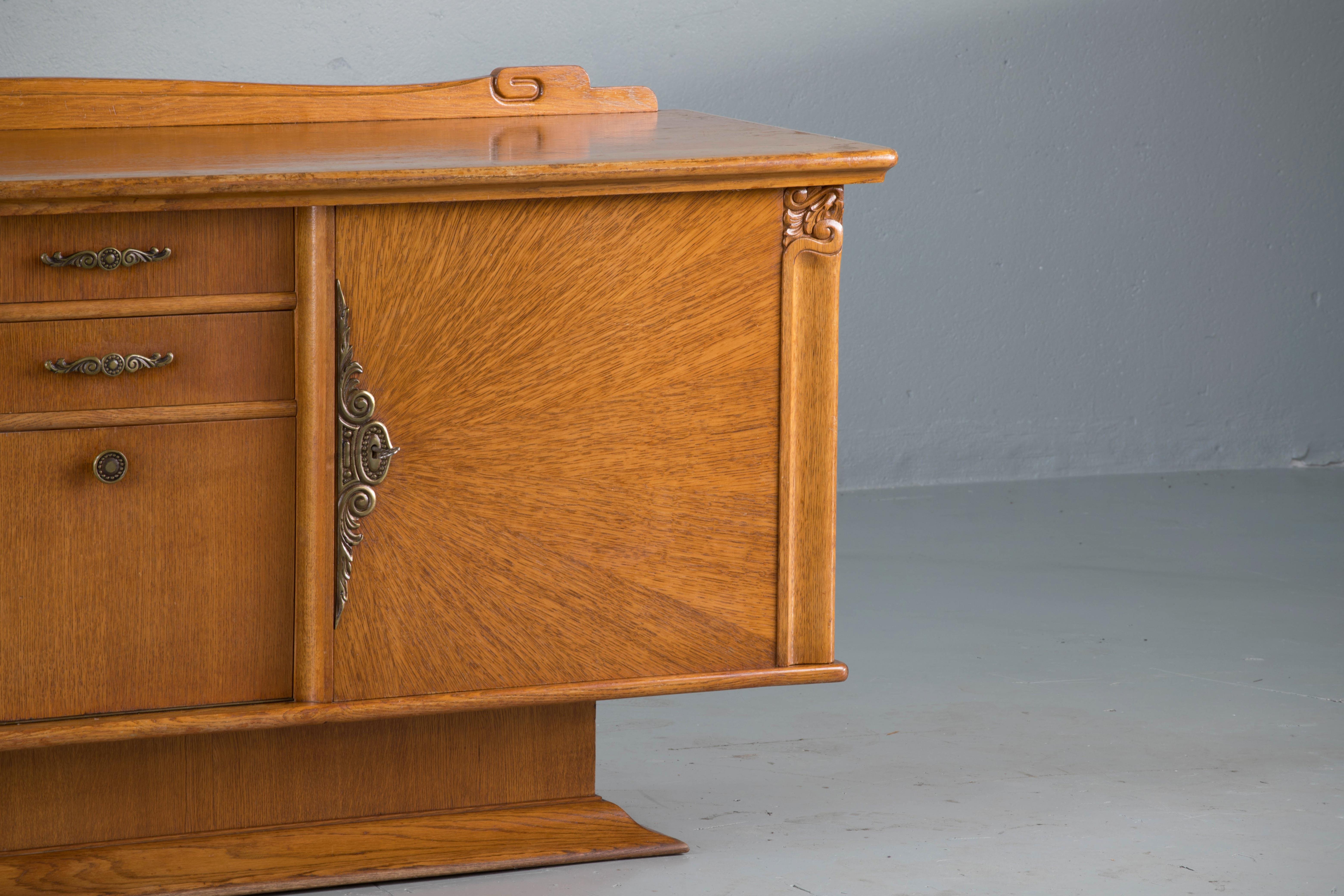 French Art Deco Sideboard with French Art Veneer, 1940s 2