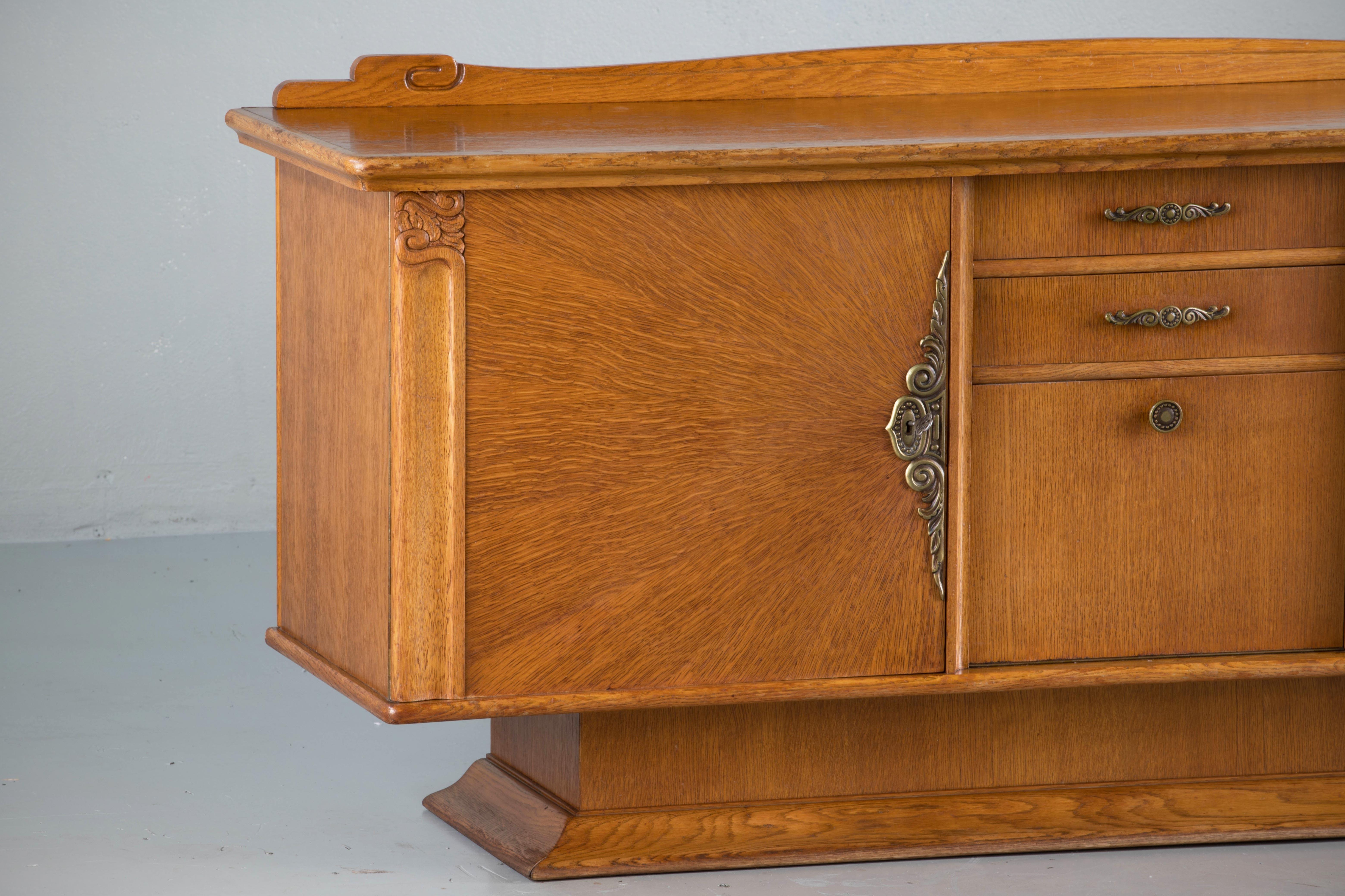 French Art Deco Sideboard with French Art Veneer, 1940s 1