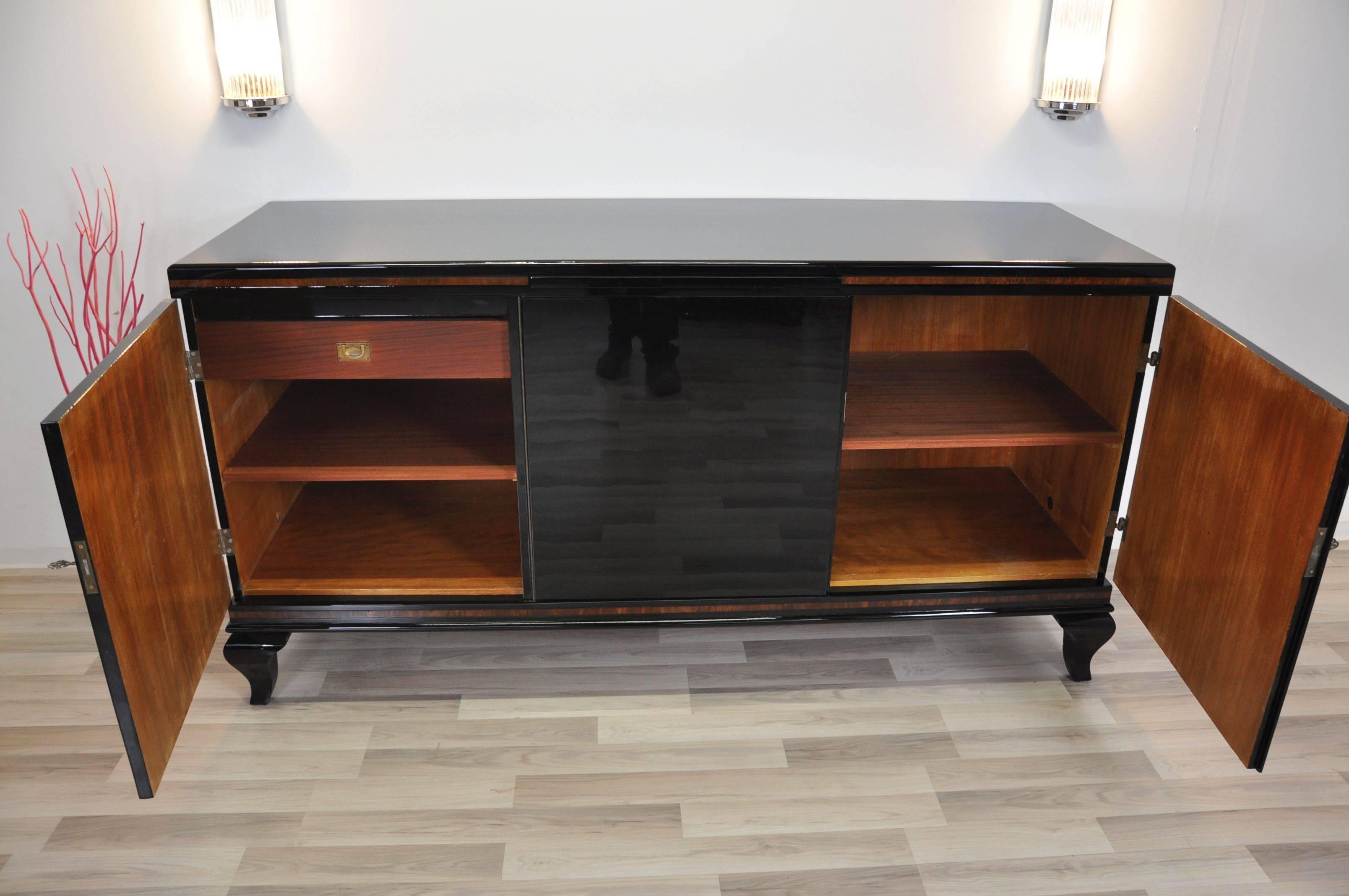 French Art Deco Sideboard with Walnut Details 1