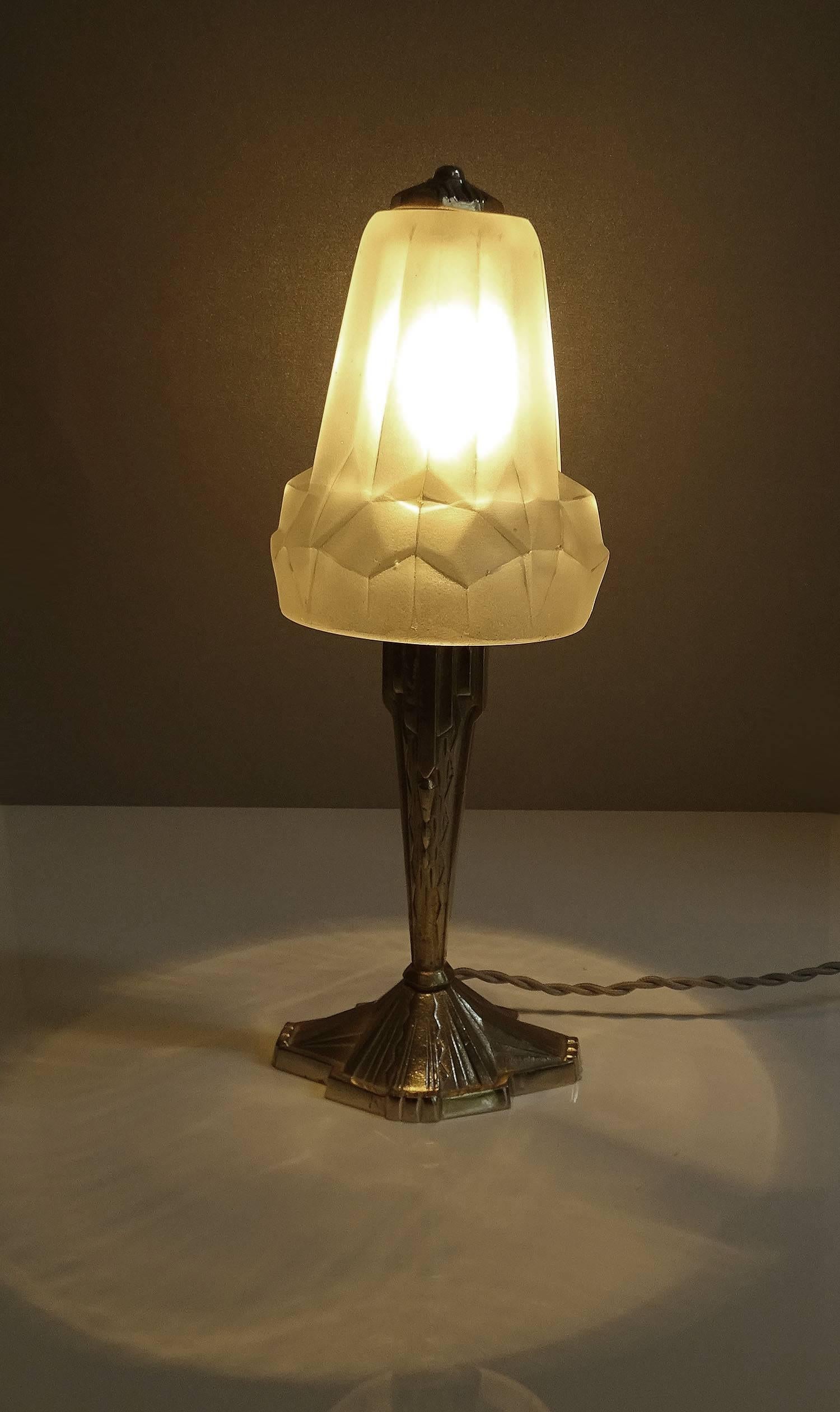 French Art Deco Silver Bronze and Glass Table Lamp 3