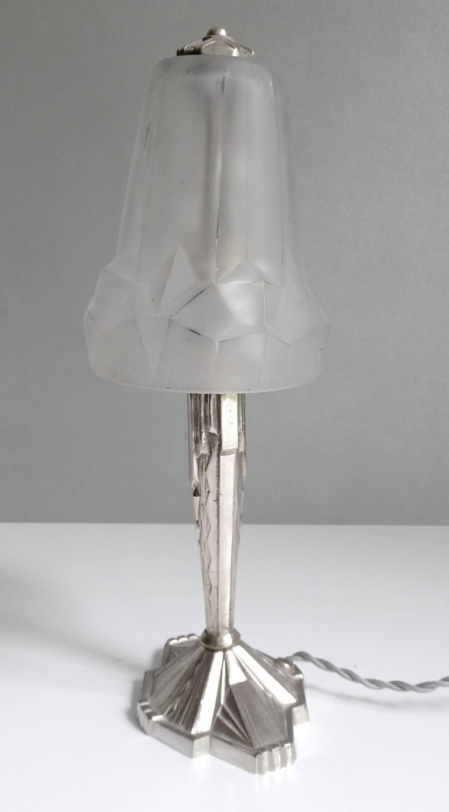 French Art Deco Silver Bronze and Glass Table Lamp 4
