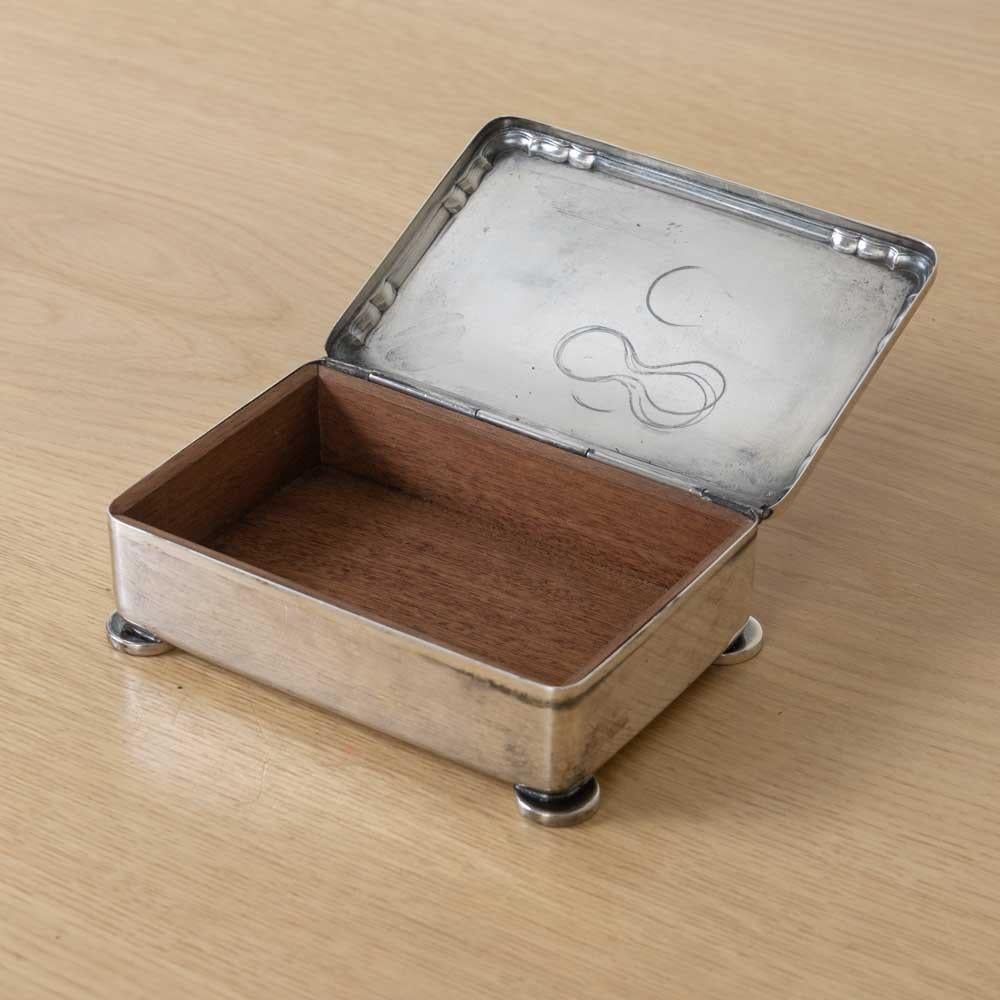 Scatola di sigarette in argento Art Deco francese in vendita 3