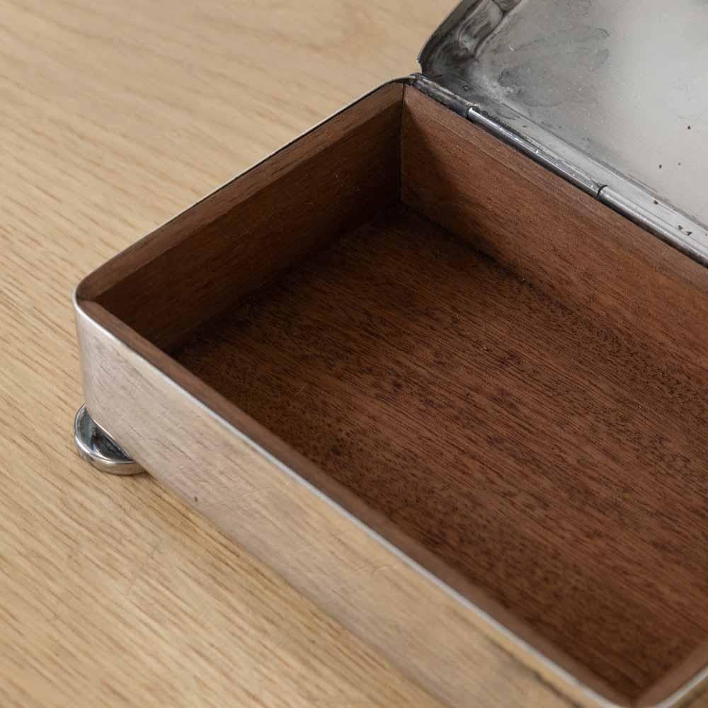 Scatola di sigarette in argento Art Deco francese in vendita 4