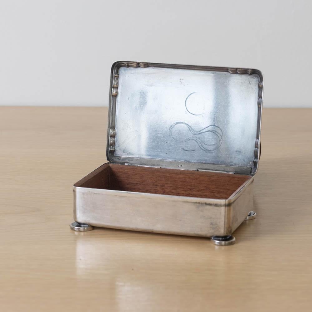 Placcato argento Scatola di sigarette in argento Art Deco francese in vendita