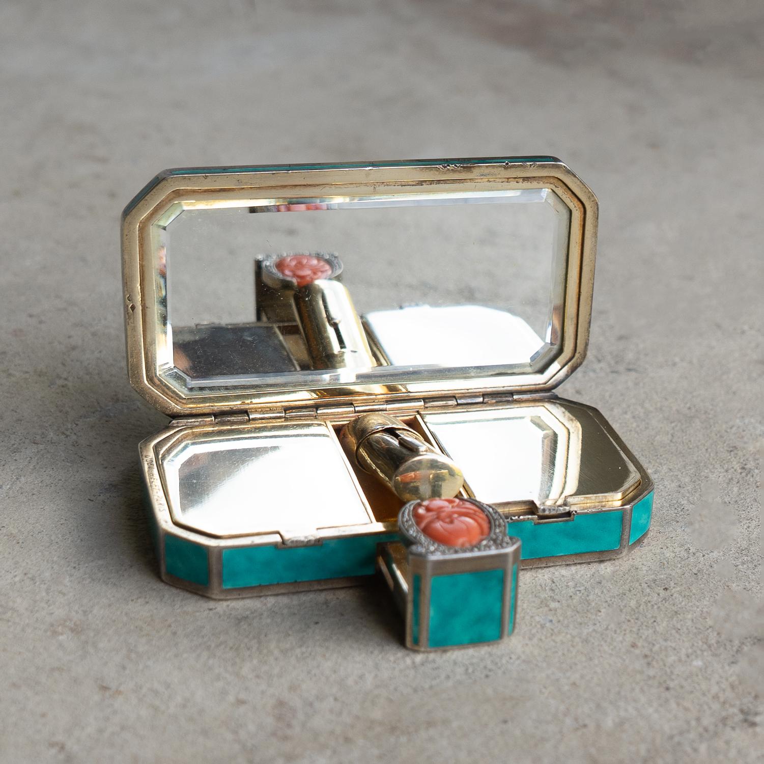 Boîte compacte en argent, émail, corail et diamants d'Augusta Peyroula, Art déco français en vente 5