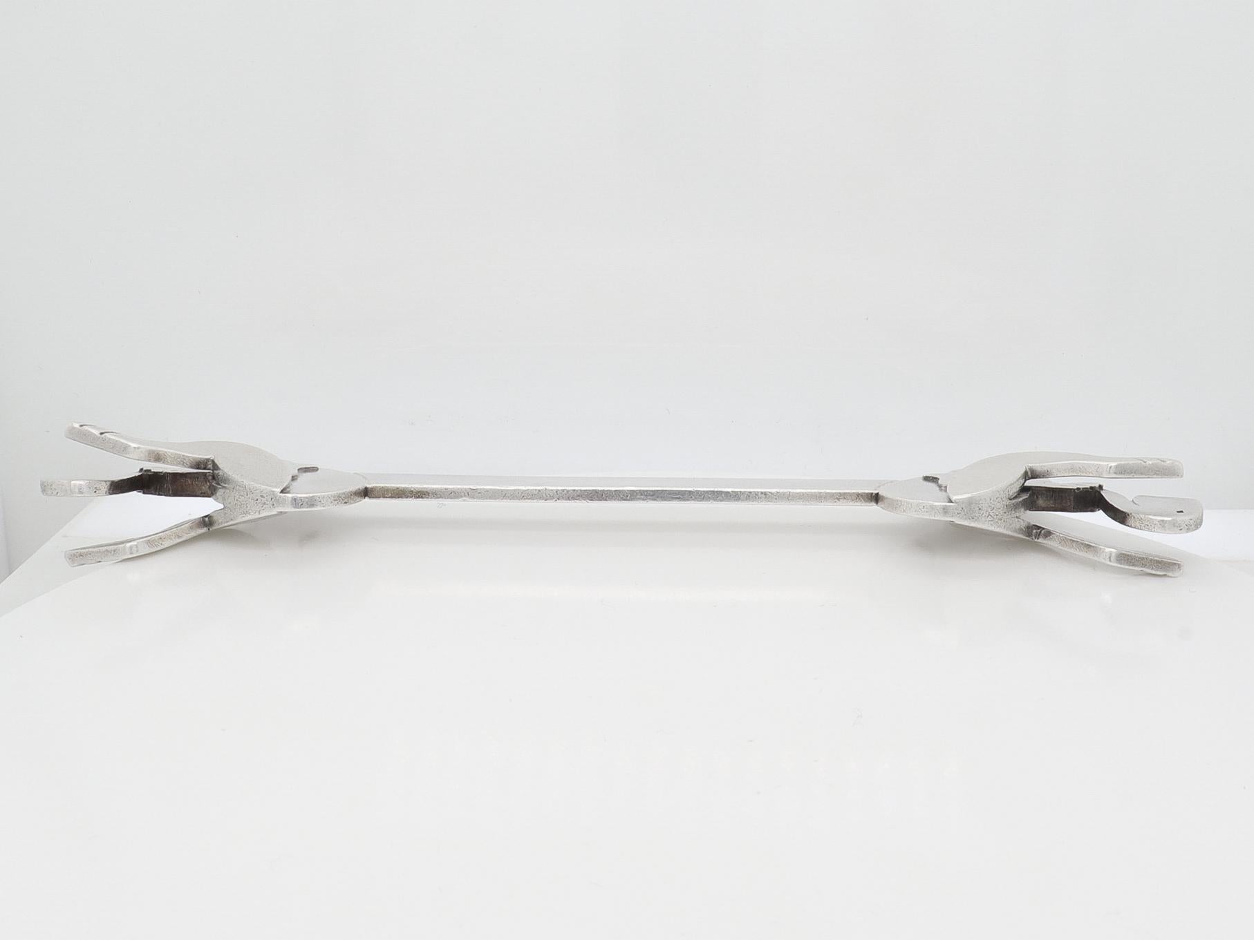 XX secolo Scimmia da fumo figurata in argento Art Deco francese e poggiacoltelli per pipa di Louis Mathey in vendita