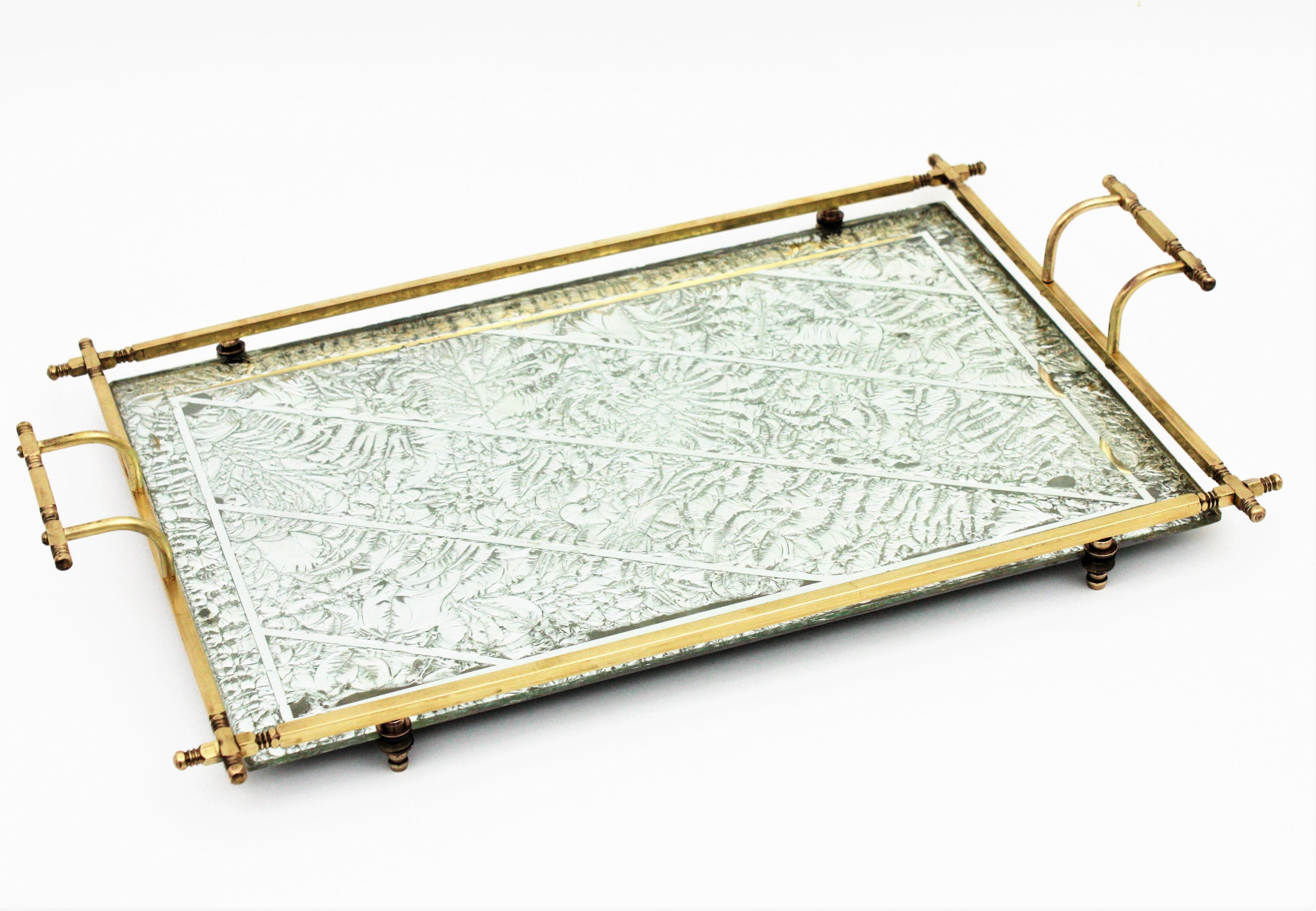 French Art Deco Tray with Handles in Brass, Silver Leaf, and Mirror  In Good Condition In Barcelona, ES