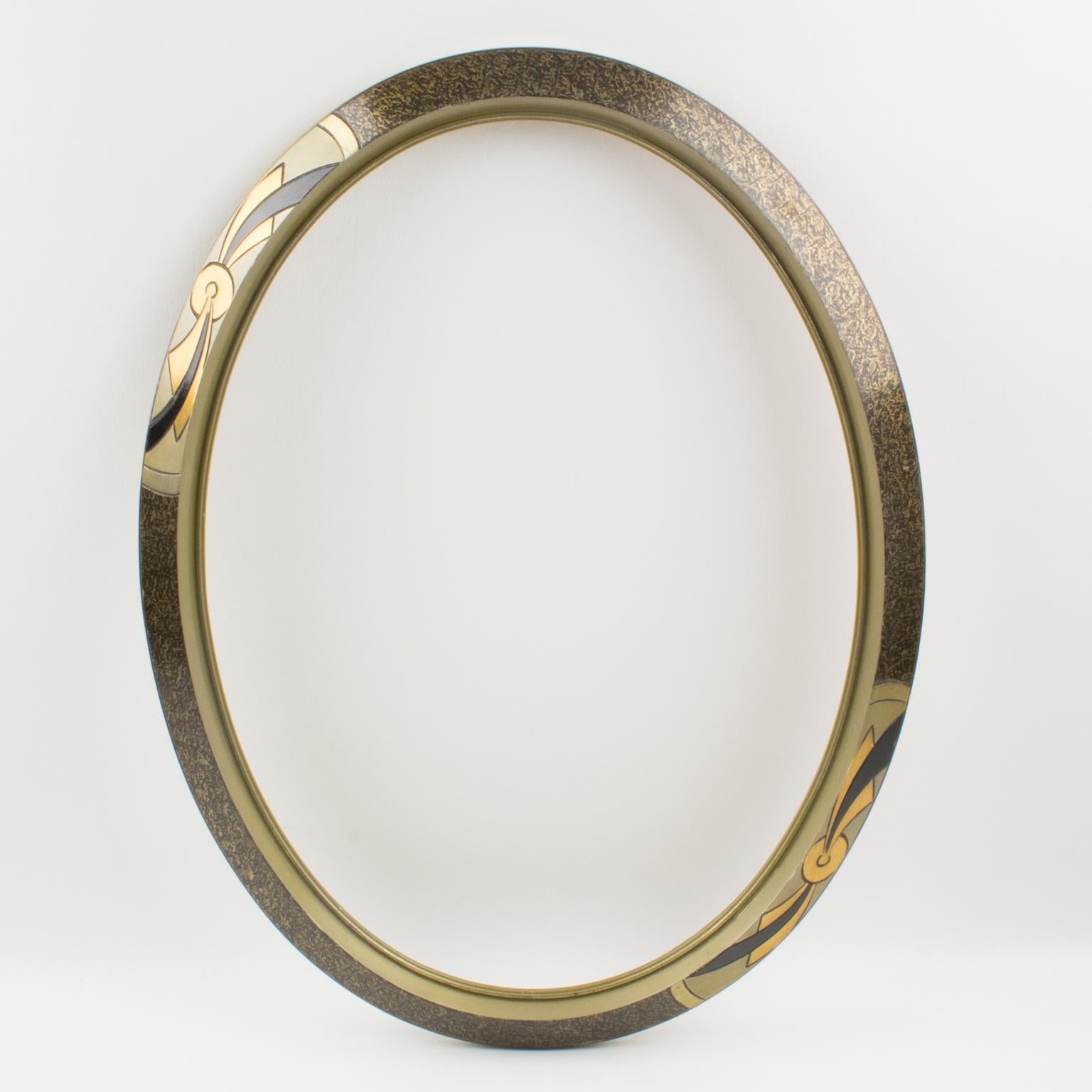 This exquisite French Art Deco frame from the 1930s boasts intricate hand carvings on wood and stunning silvered floral inlays. Its versatile oval shape can be positioned horizontally or vertically, making it ideal for framing portraits, landscapes,