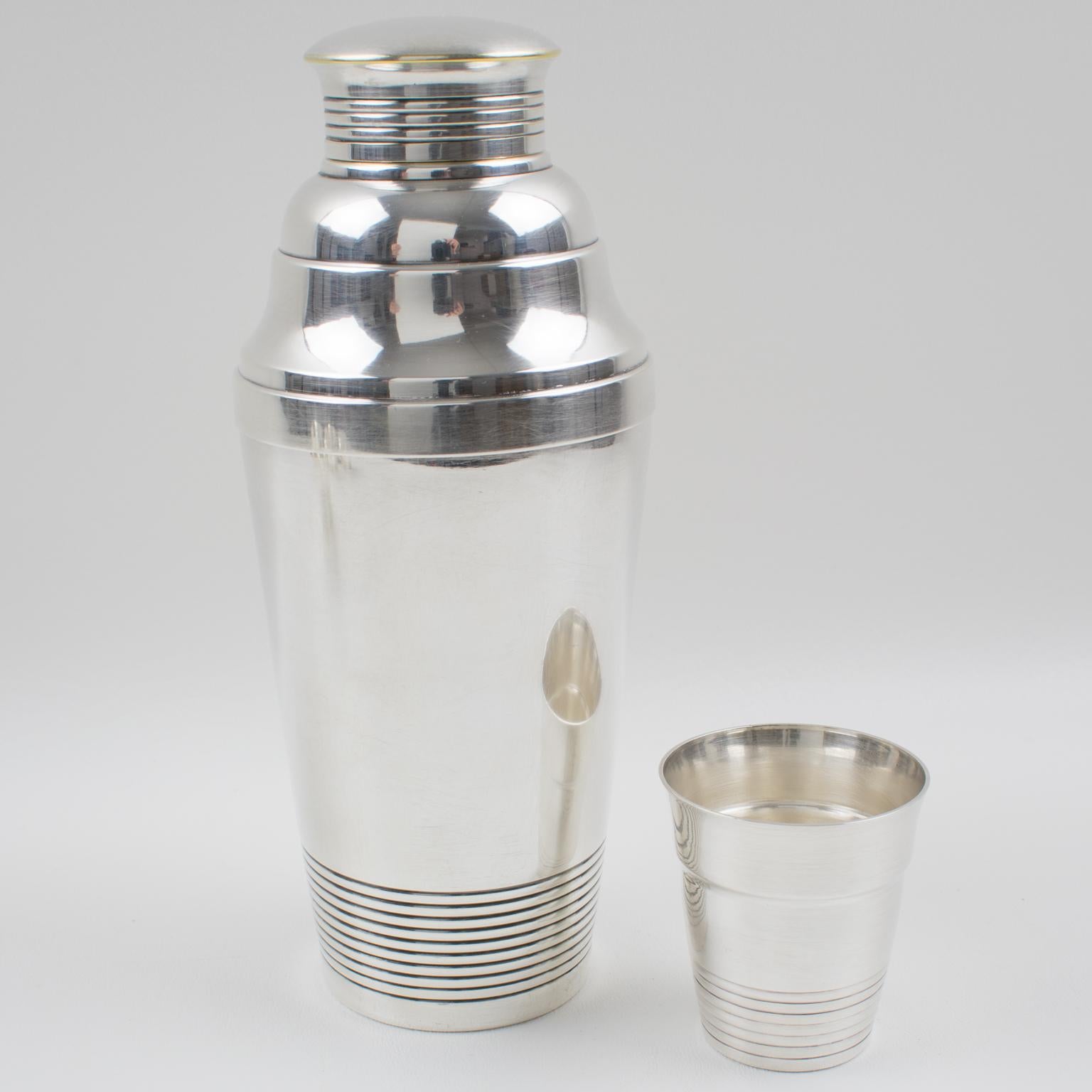 Mid-20th Century French Art Deco Silver Plate Martini Shaker and 6 Cocktail Cups