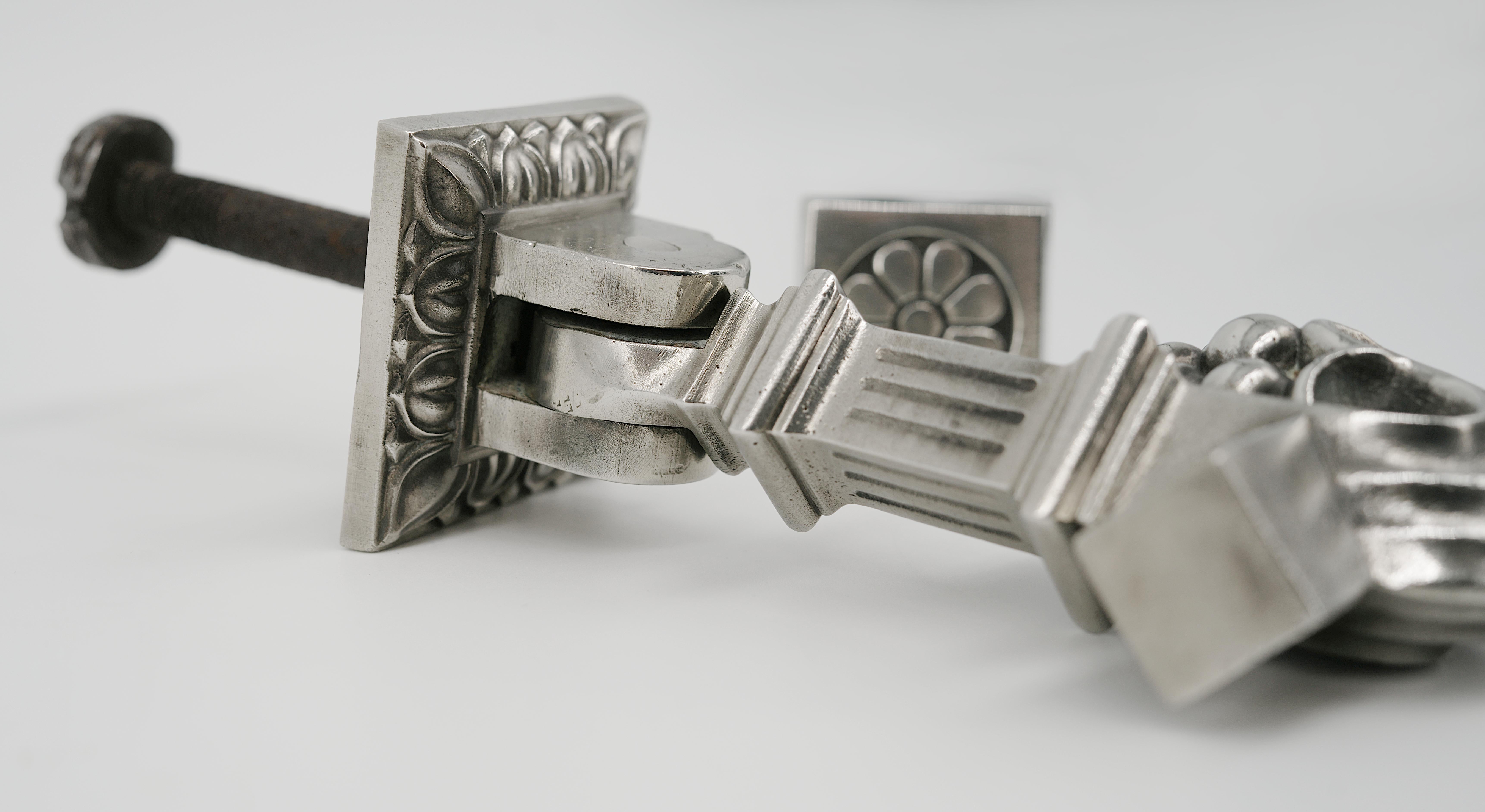Battente francese Art Deco in bronzo placcato argento, 1920 In condizioni ottime in vendita a Saint-Amans-des-Cots, FR
