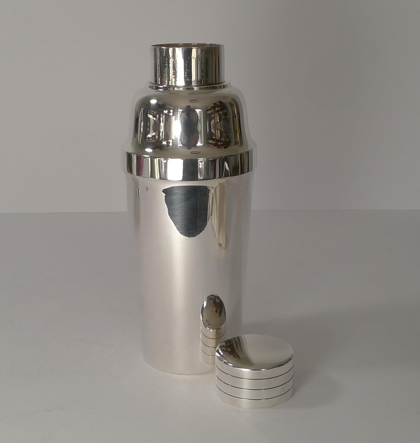 Mid-20th Century French Art Deco Silver Plated Cocktail Shaker by Christofle, circa 1935