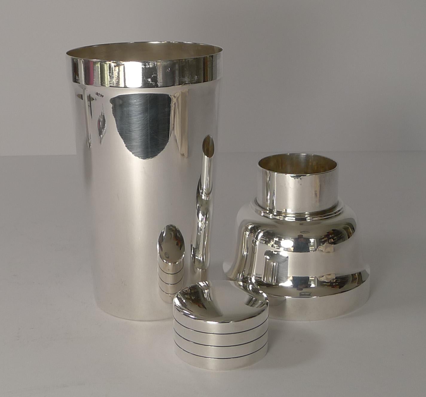 French Art Deco Silver Plated Cocktail Shaker by Christofle, circa 1935 2