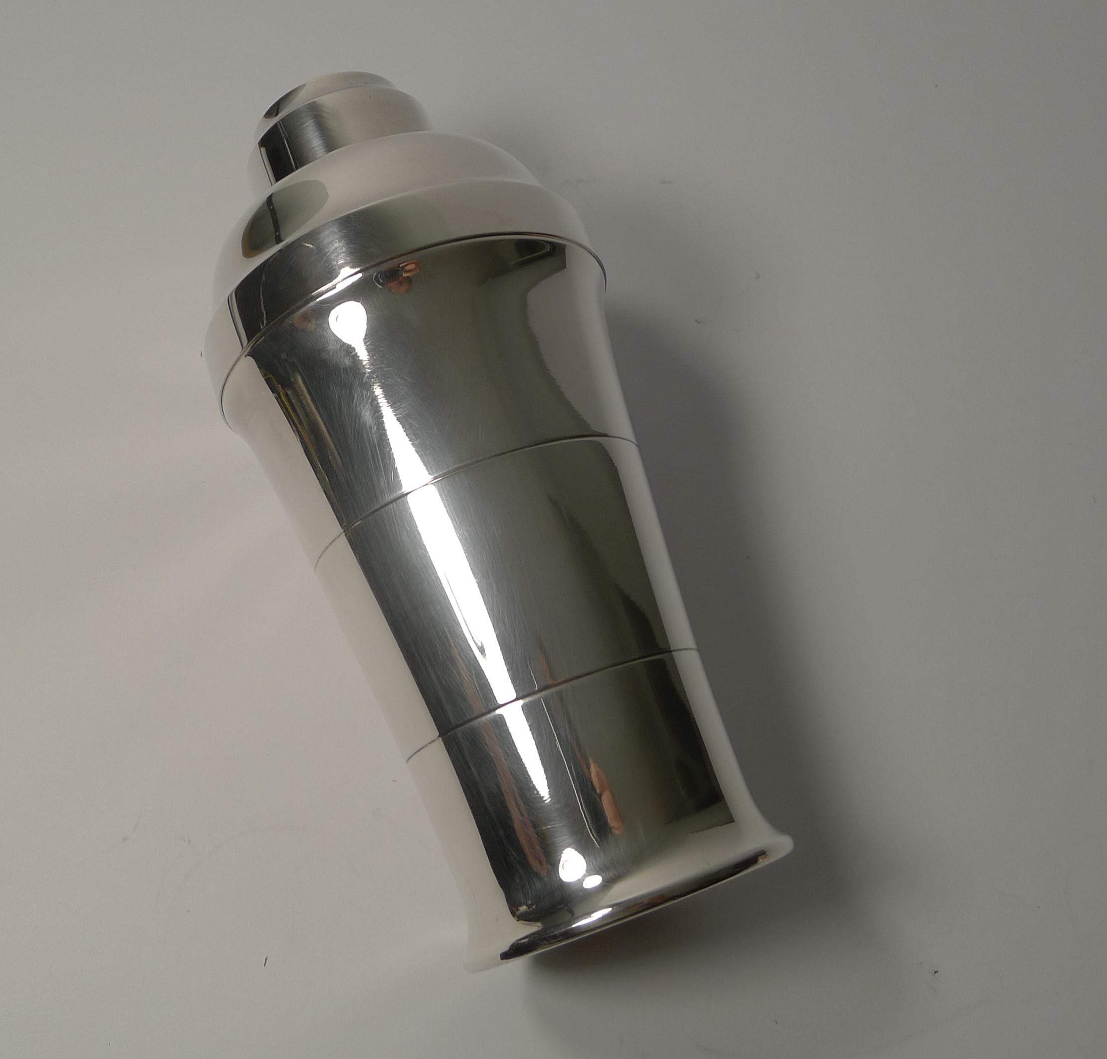Mid-20th Century French Art Deco Silver Plated Cocktail Shaker by St Médard, Paris