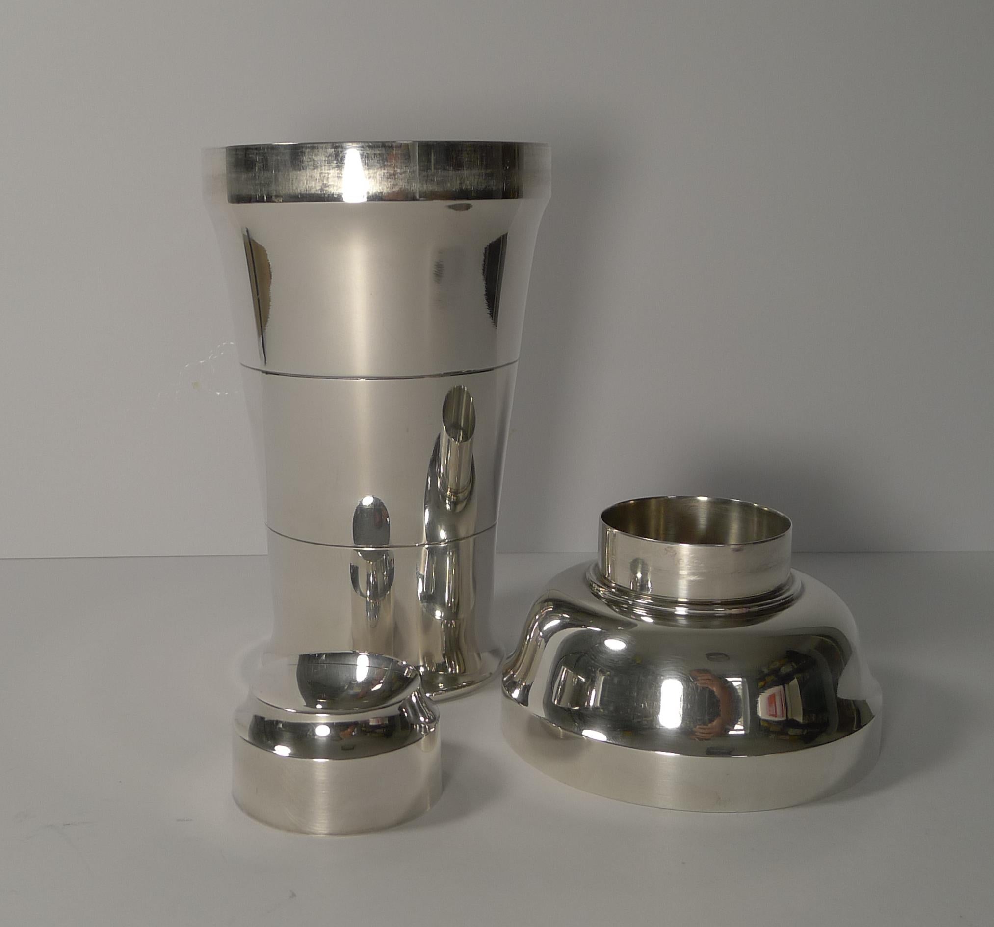 French Art Deco Silver Plated Cocktail Shaker by St Médard, Paris 3