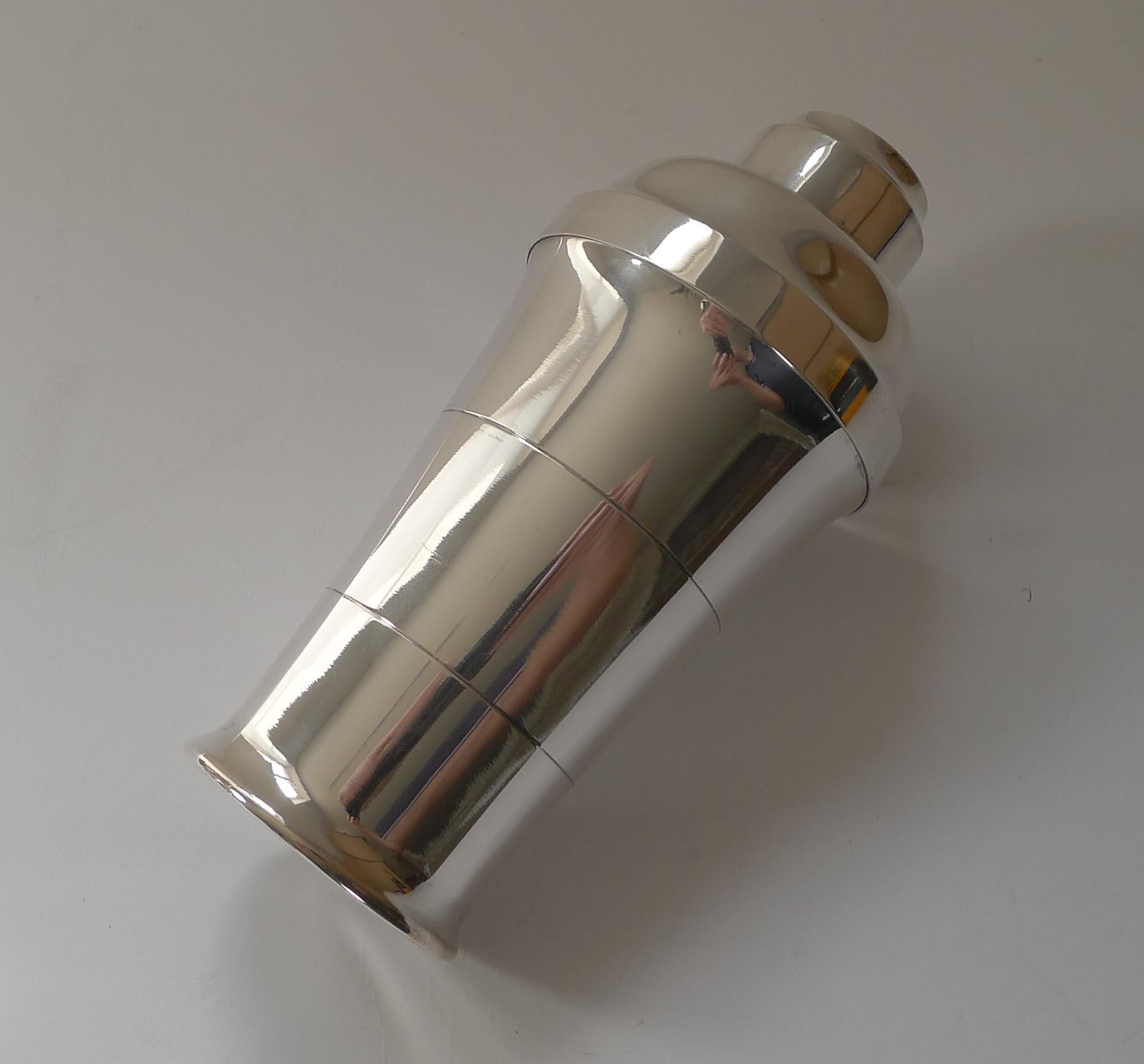 Mid-20th Century French Art Deco Silver Plated Cocktail Shaker c.1930 by St Medard, Paris