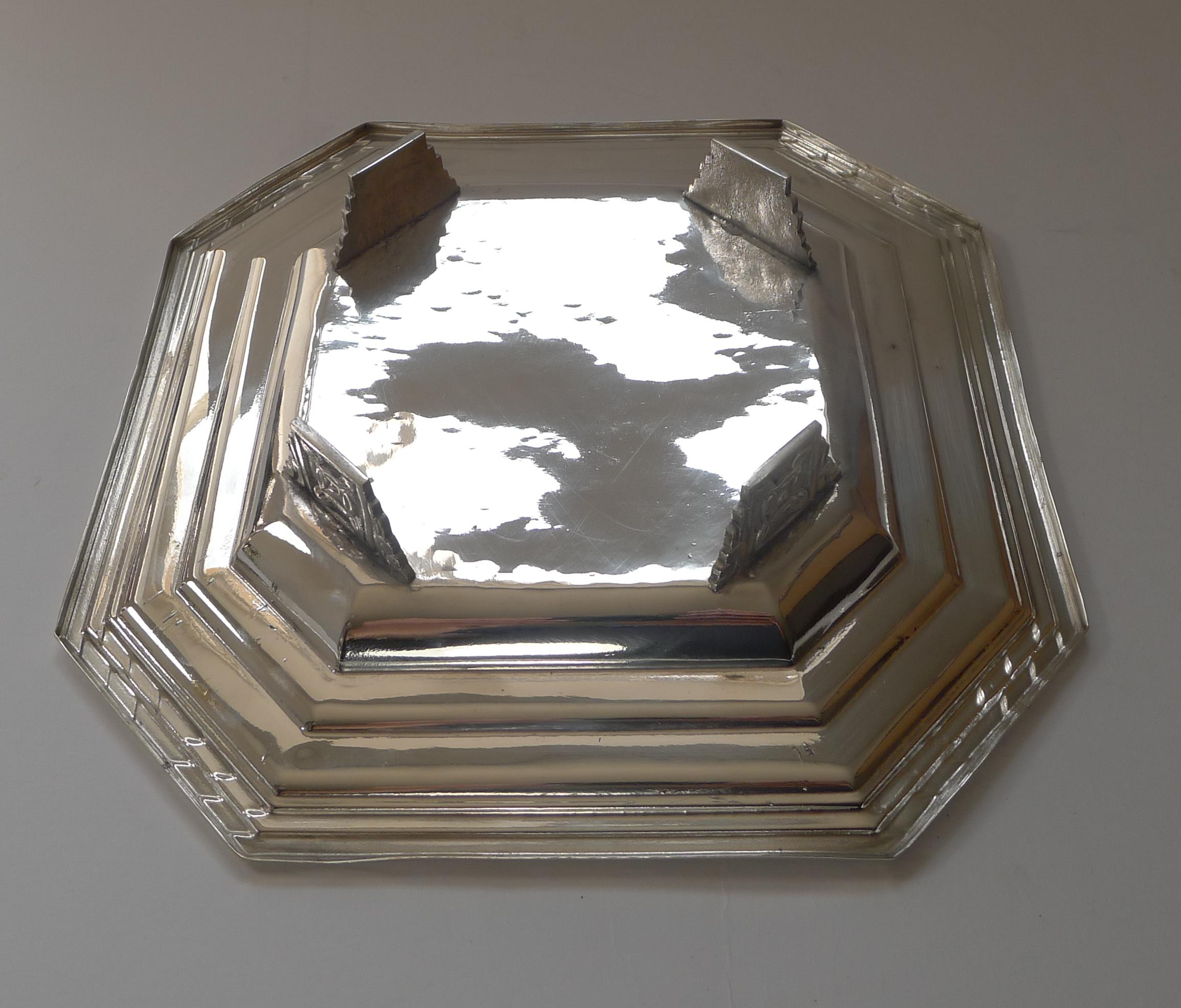 French Art Deco Silver Plated Dish / Bowl / Tazza / Tray, c.1930 For Sale 4