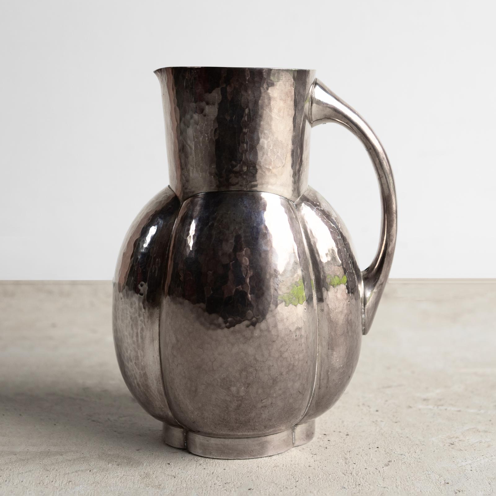 Französischer versilberter Art-Déco-Krug 'Melone' von Fjerdingstad für Christofle, 1930er Jahre im Zustand „Gut“ im Angebot in Bristol, GB
