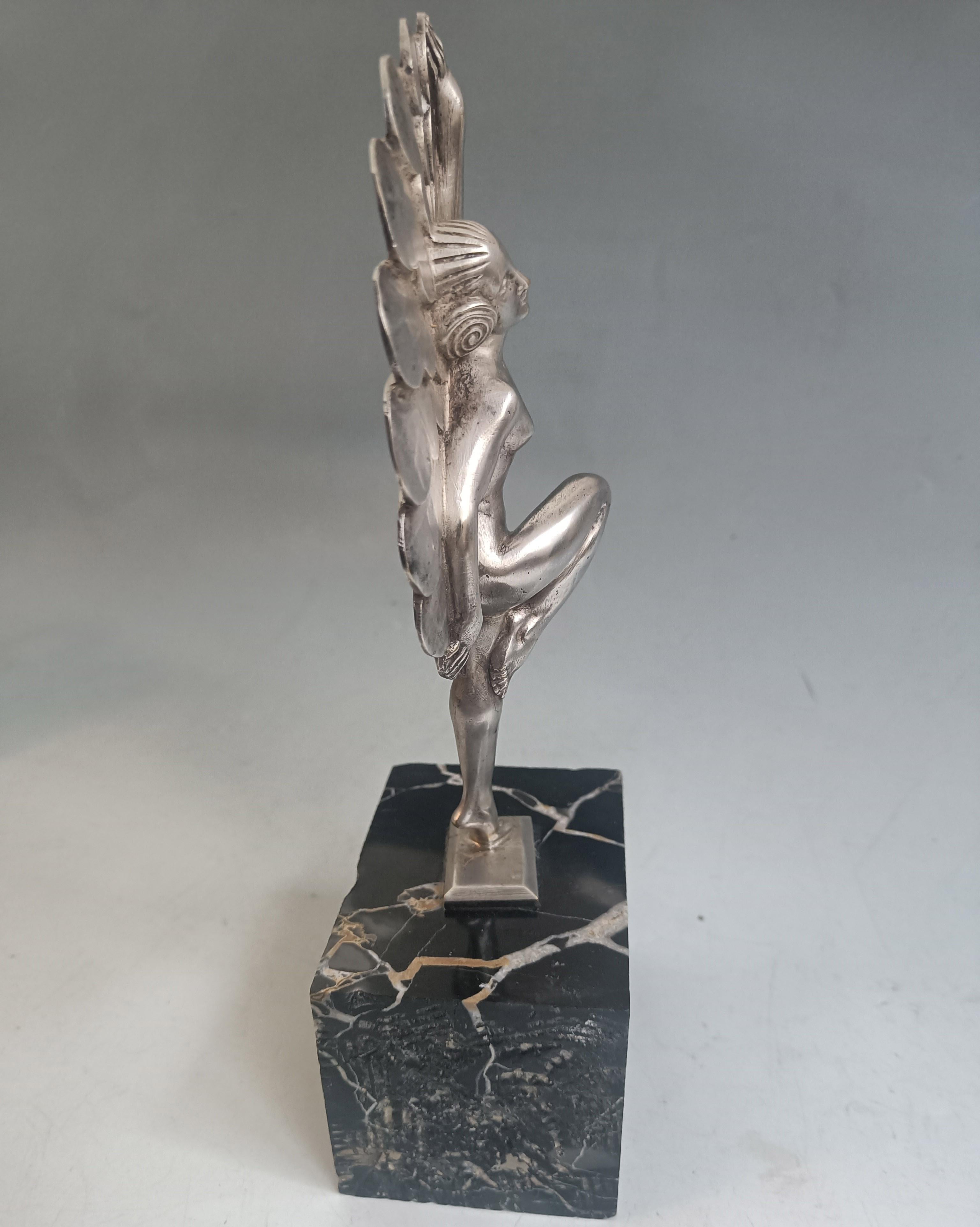 XX secolo Figura in bronzo argentato Art Deco francese di H. A. C. 1930 Arts & Crafts Décor in vendita