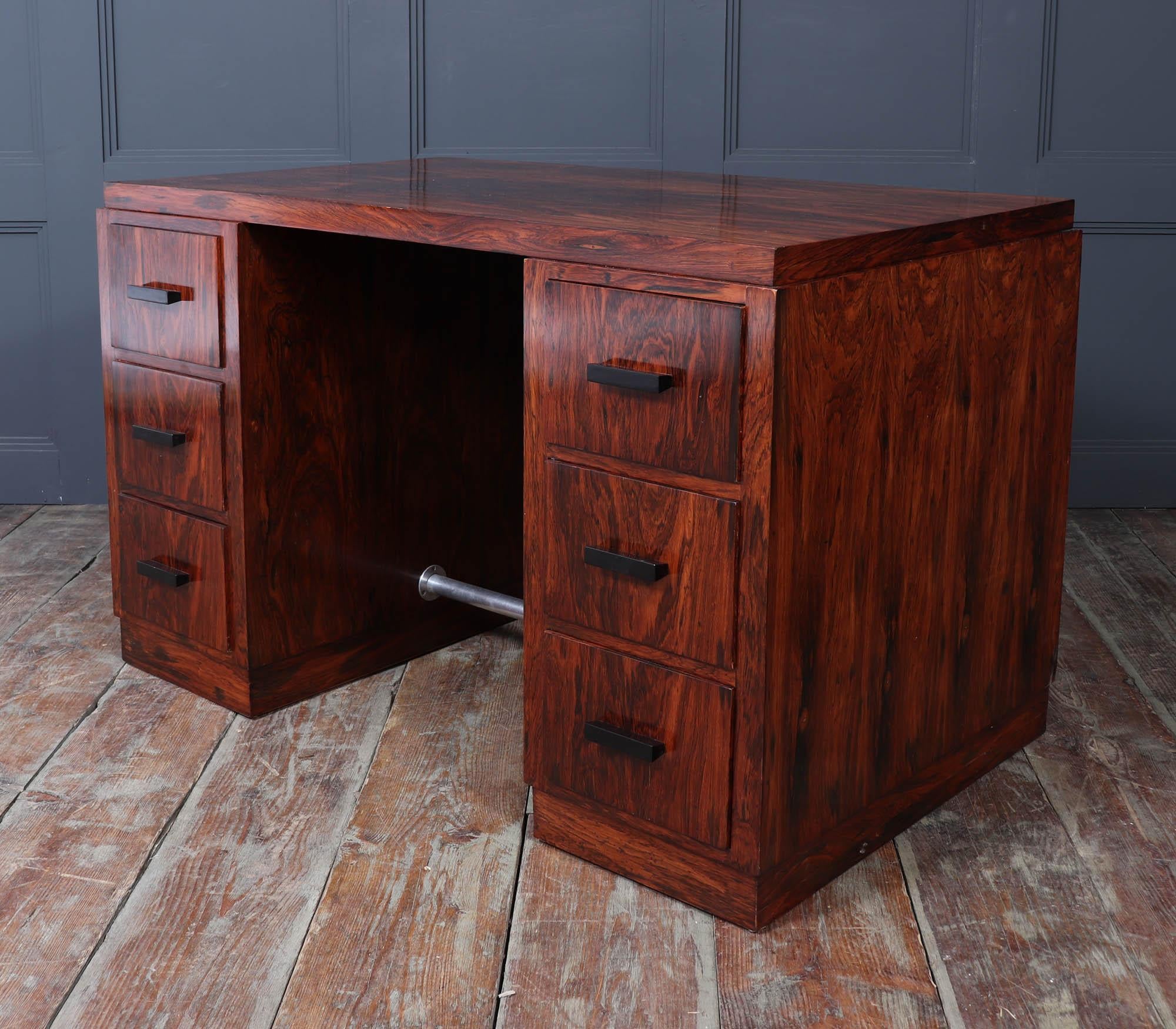 Palissandro Scrivania francese Art Deco a sei cassetti in vendita