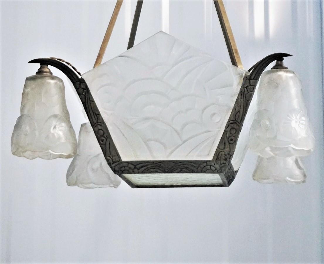 Frosted French Art Deco Six-Light Chandelier Signed by Degue, France, 1920-1929 For Sale