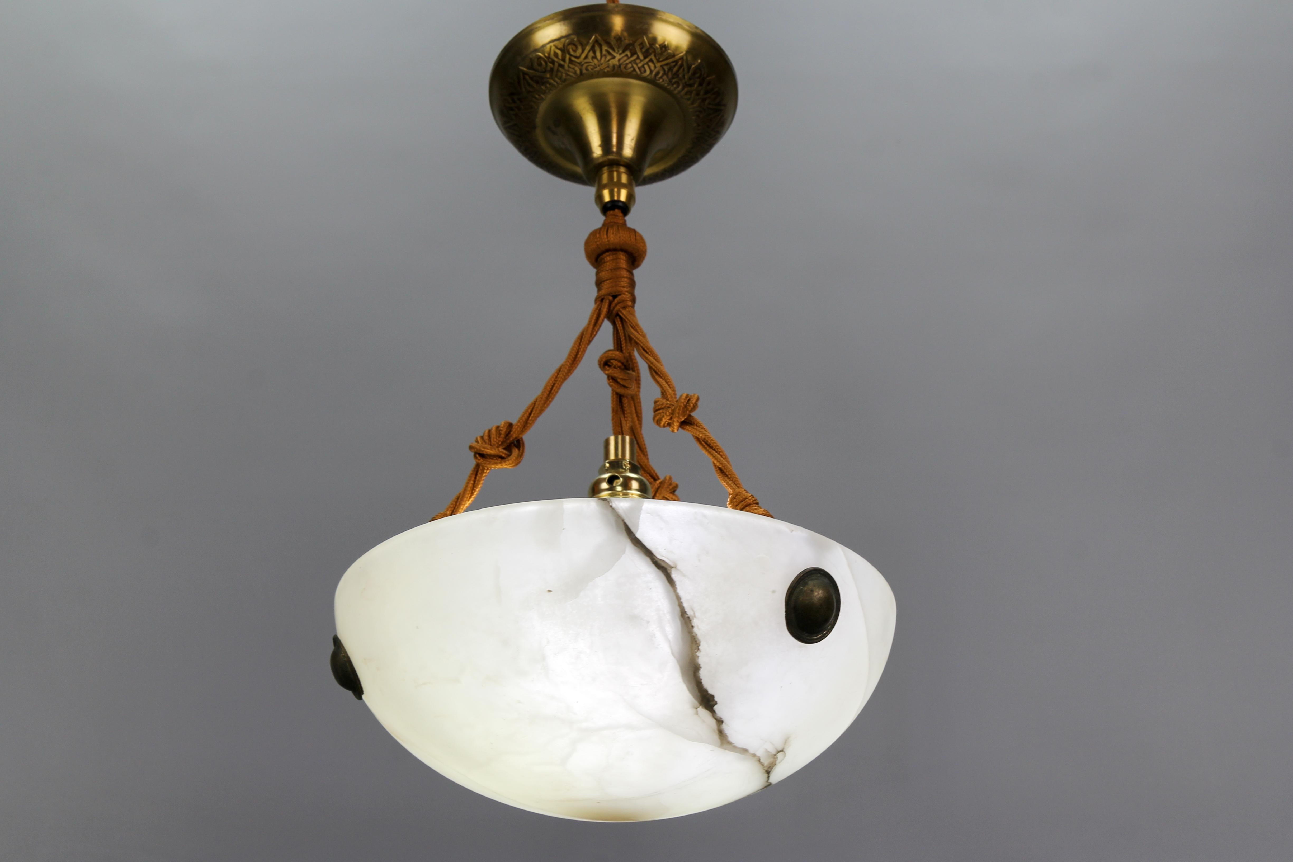 French Art Deco Small White and Black Alabaster Pendant Light Fixture, 1930s 4