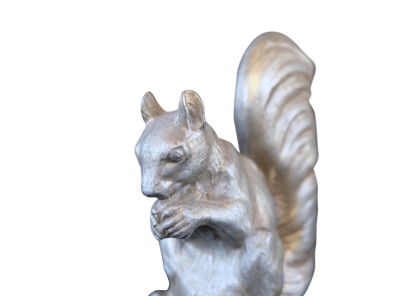 French Art Deco Squirrel Bookends In Good Condition For Sale In Baden-Baden, DE