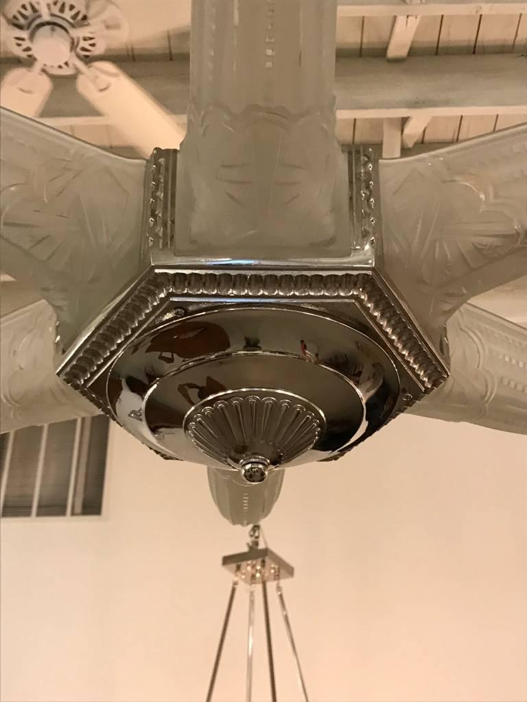 Vetro Lampadario a stella Art Deco francese in vendita