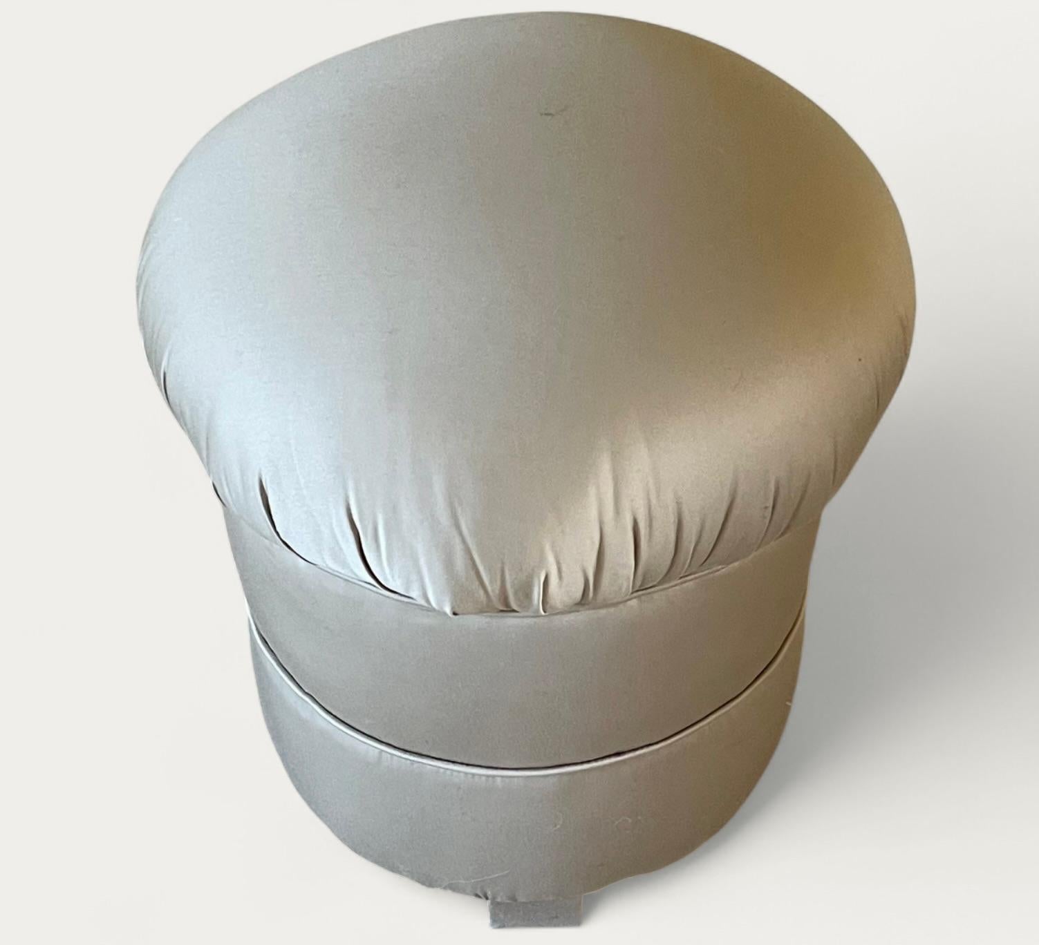 Französischer Art Deco Hocker (Art déco) im Angebot