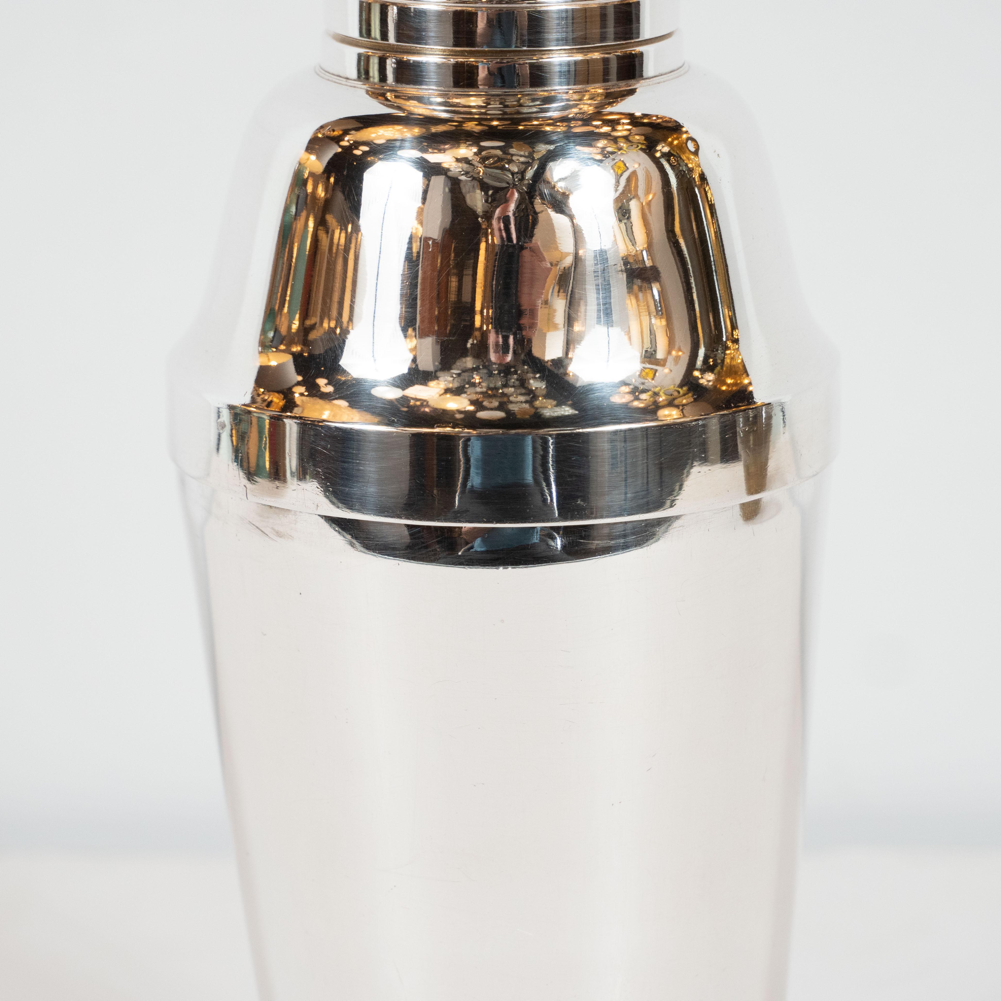 French Art Deco Streamlined Silver Plate Martini/ Cocktail Shaker In Excellent Condition In New York, NY