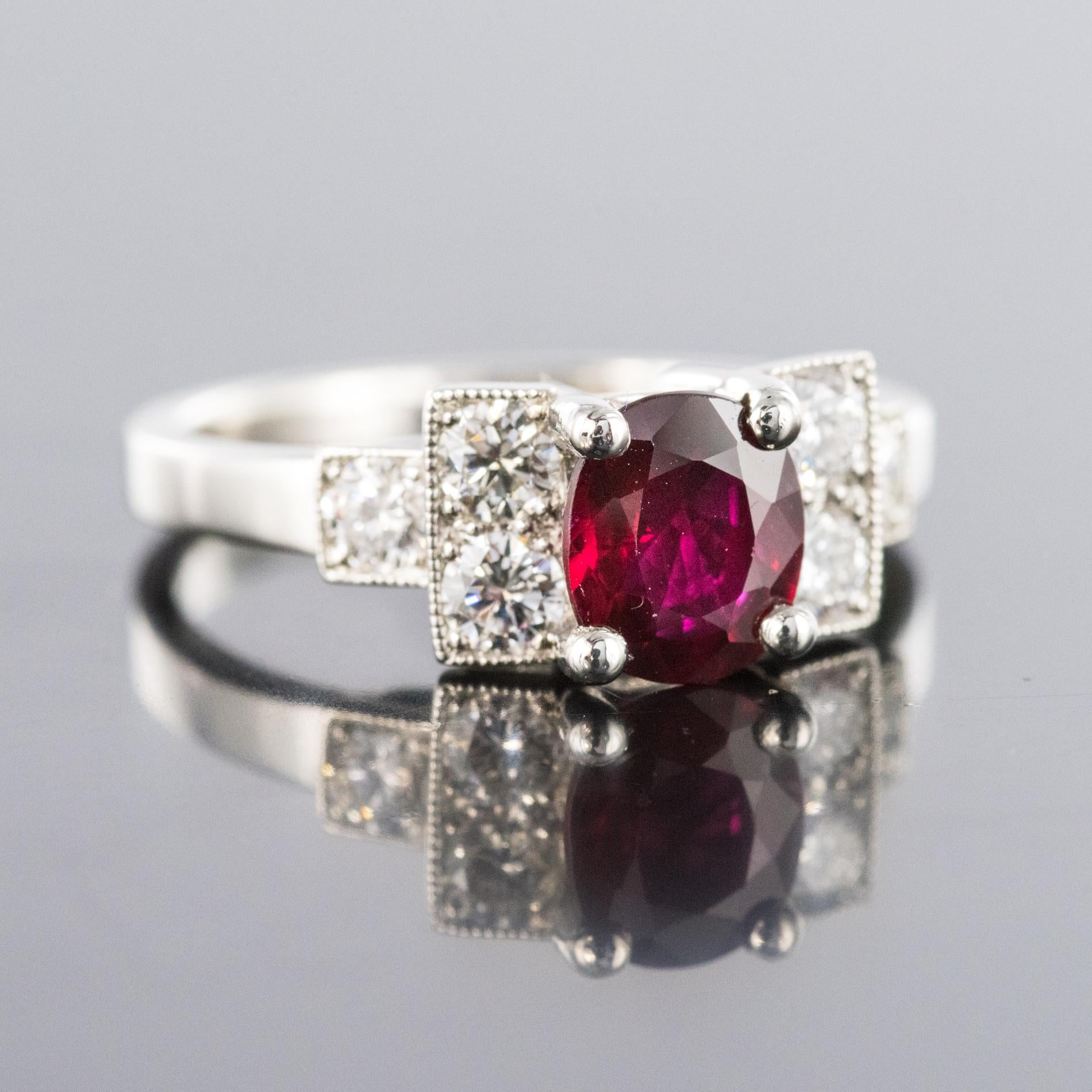 Platinring mit 1,47 Rubin-Diamanten im franzsischen Art dco-Stil (Ovalschliff) im Angebot