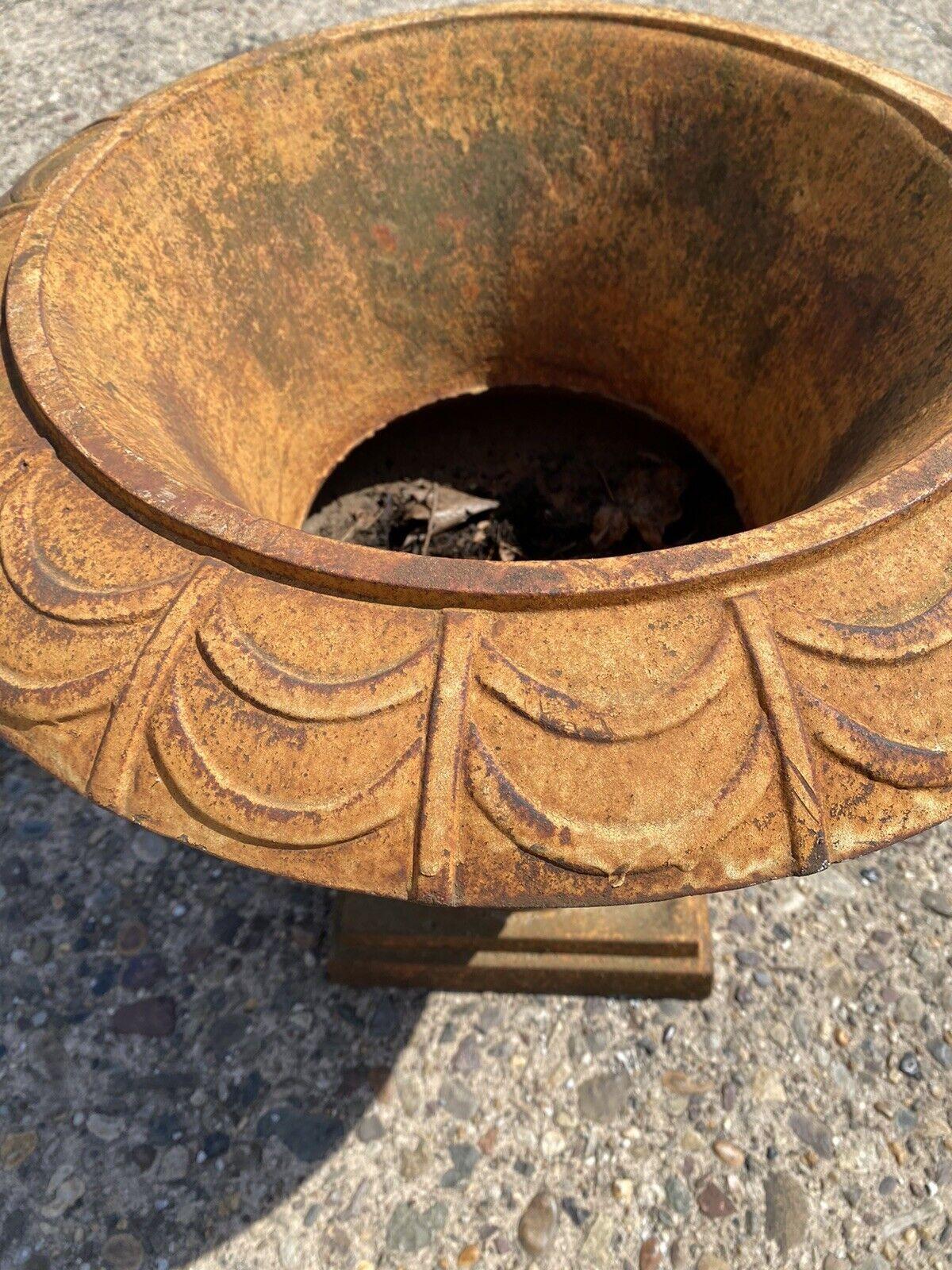 French Art Deco Style Cast Iron Brown Campana Urn Outdoor Garden Planter In Good Condition For Sale In Philadelphia, PA