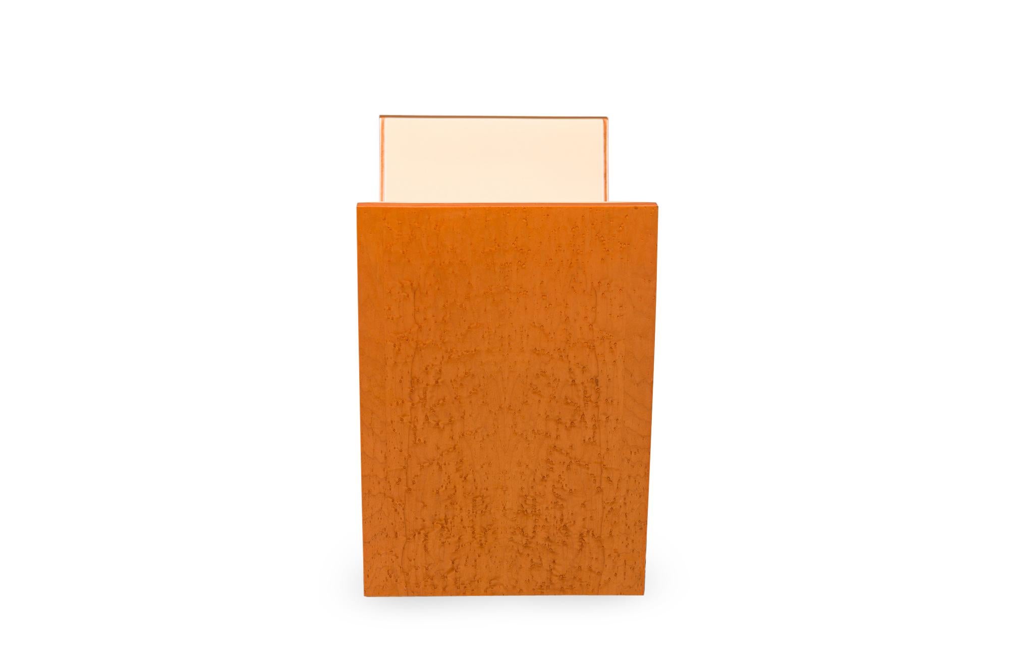 Maßgefertigte gepolsterte Bank aus Ahorn und Bergahornholz im Art déco-Stil (Französisch) im Angebot