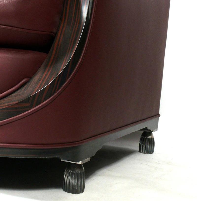 Französisches Ledersofa im Art-Déco-Stil (Art déco) im Angebot