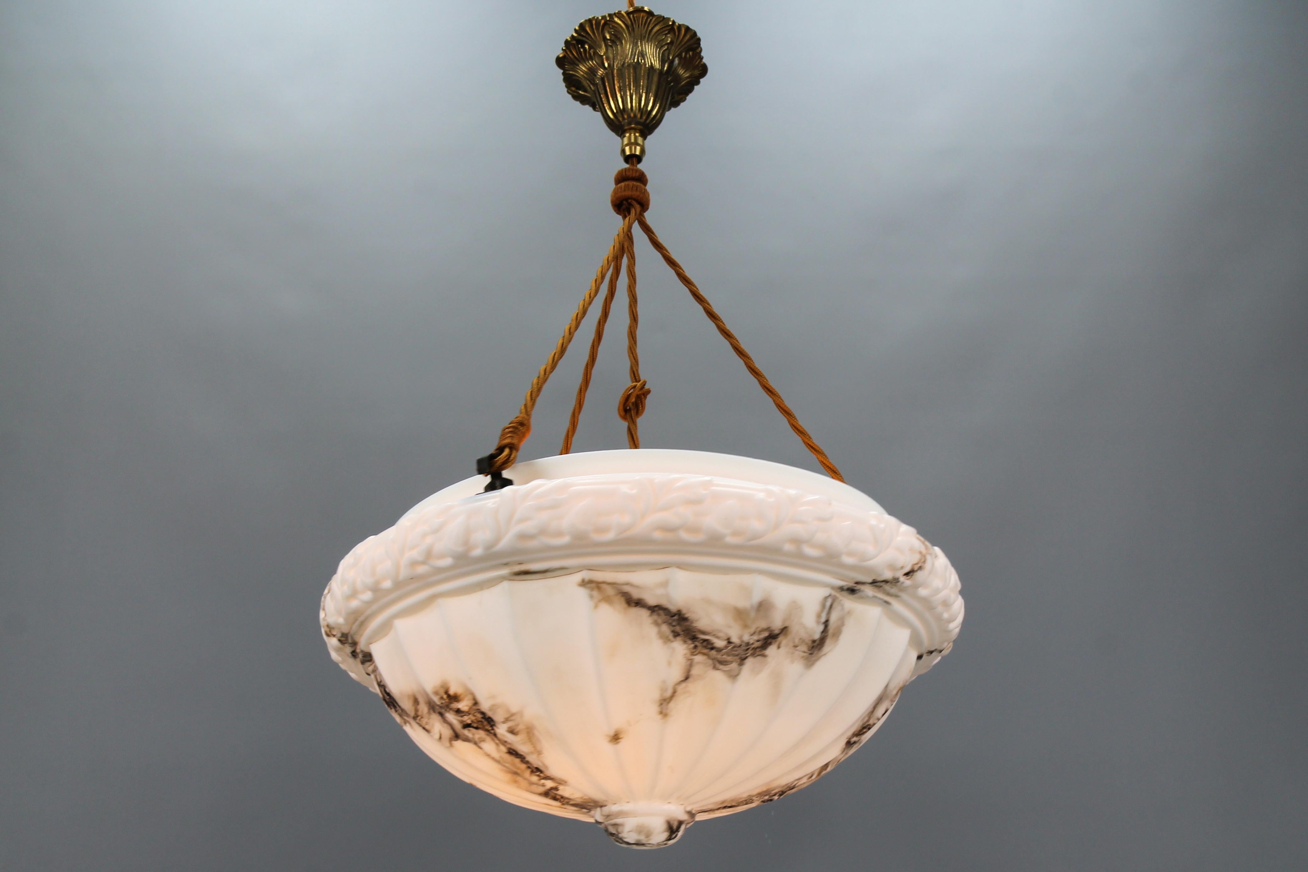 French Art Deco Style Marbled White Glass and Brass Pendant Light For Sale 3