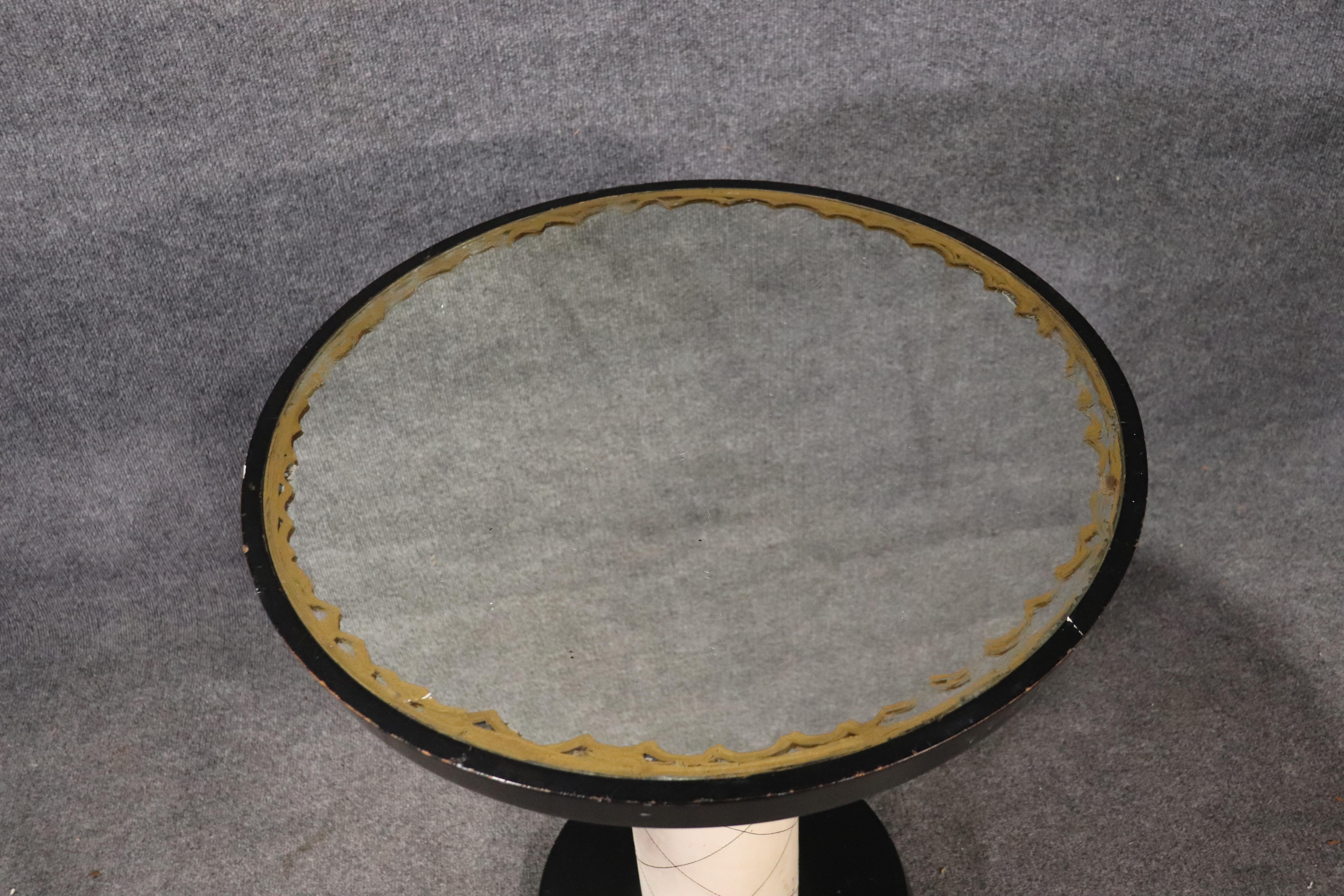 French Art Deco Style Mirrored Top Center Table In Good Condition In Swedesboro, NJ