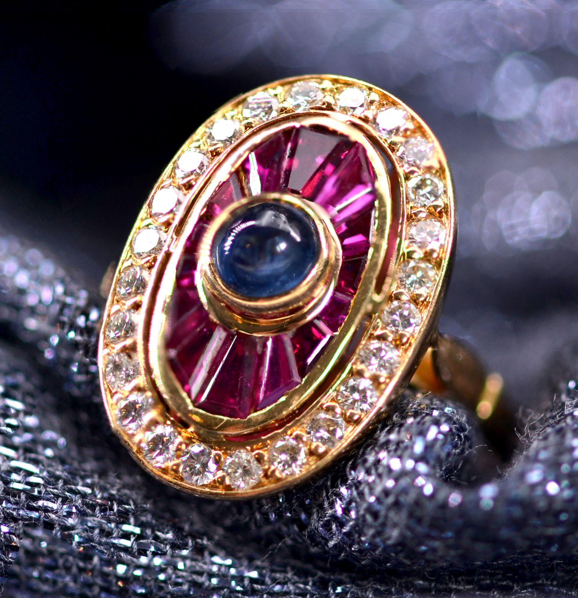 Ring aus 18 Karat Gelbgold mit Rubin, Saphir und Diamanten im franzsischen Art dco-Stil im Angebot 8