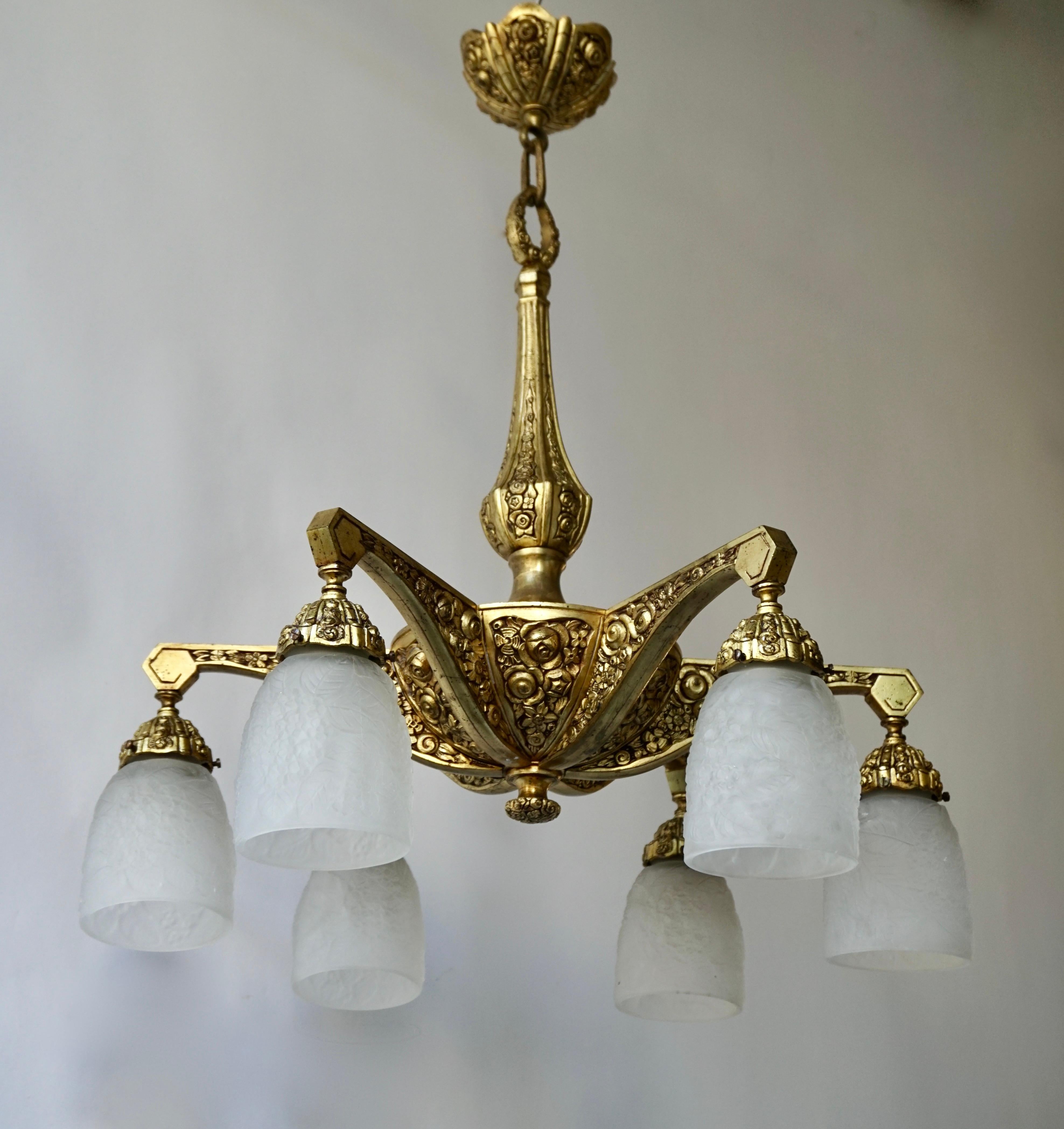 French Art Deco Style Six-Light Bronze Chandelier In Good Condition For Sale In Antwerp, BE