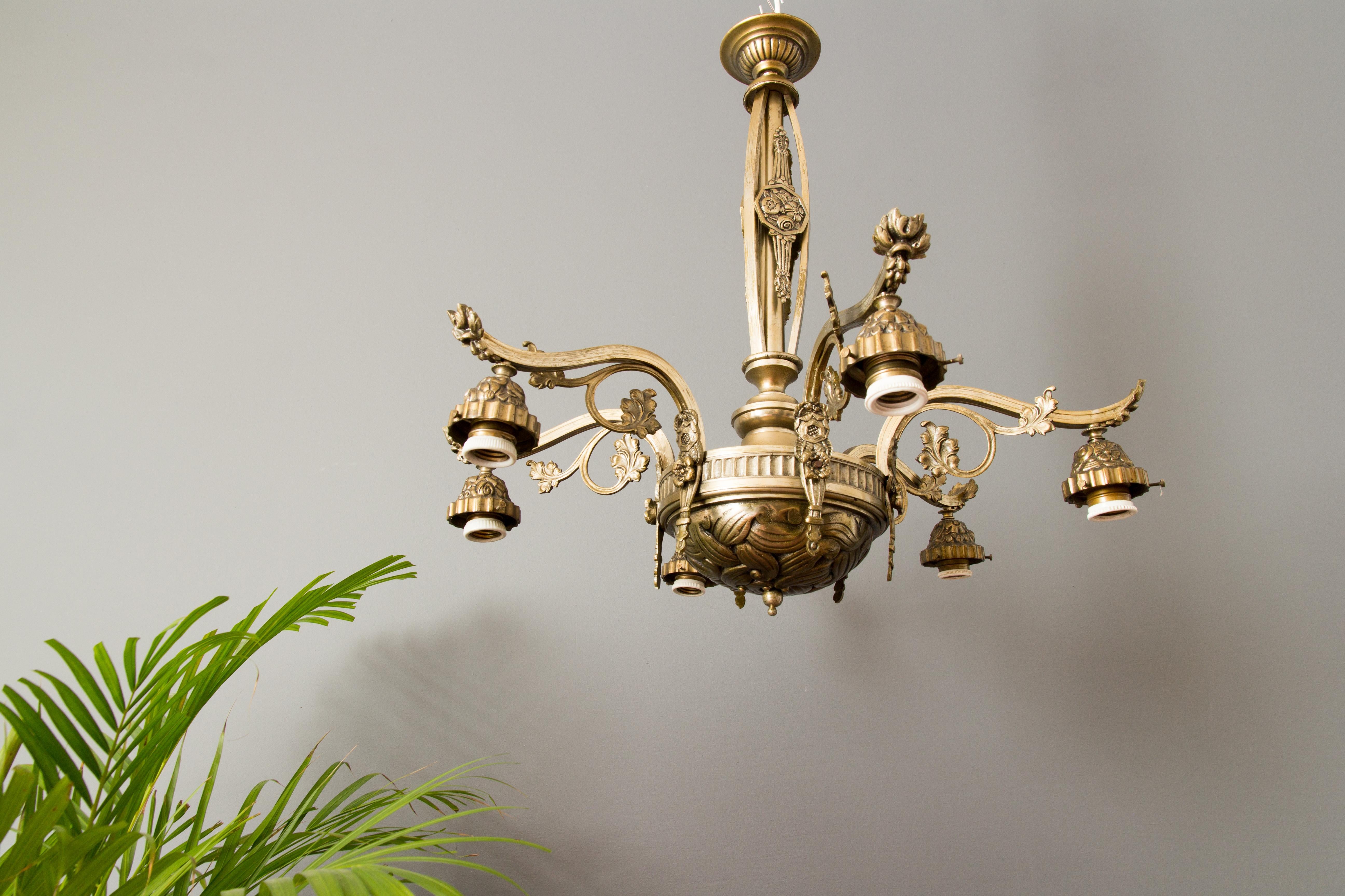 French Art Deco Style Six-Light Bronze and Frosted Glass Chandelier, 1930s 3