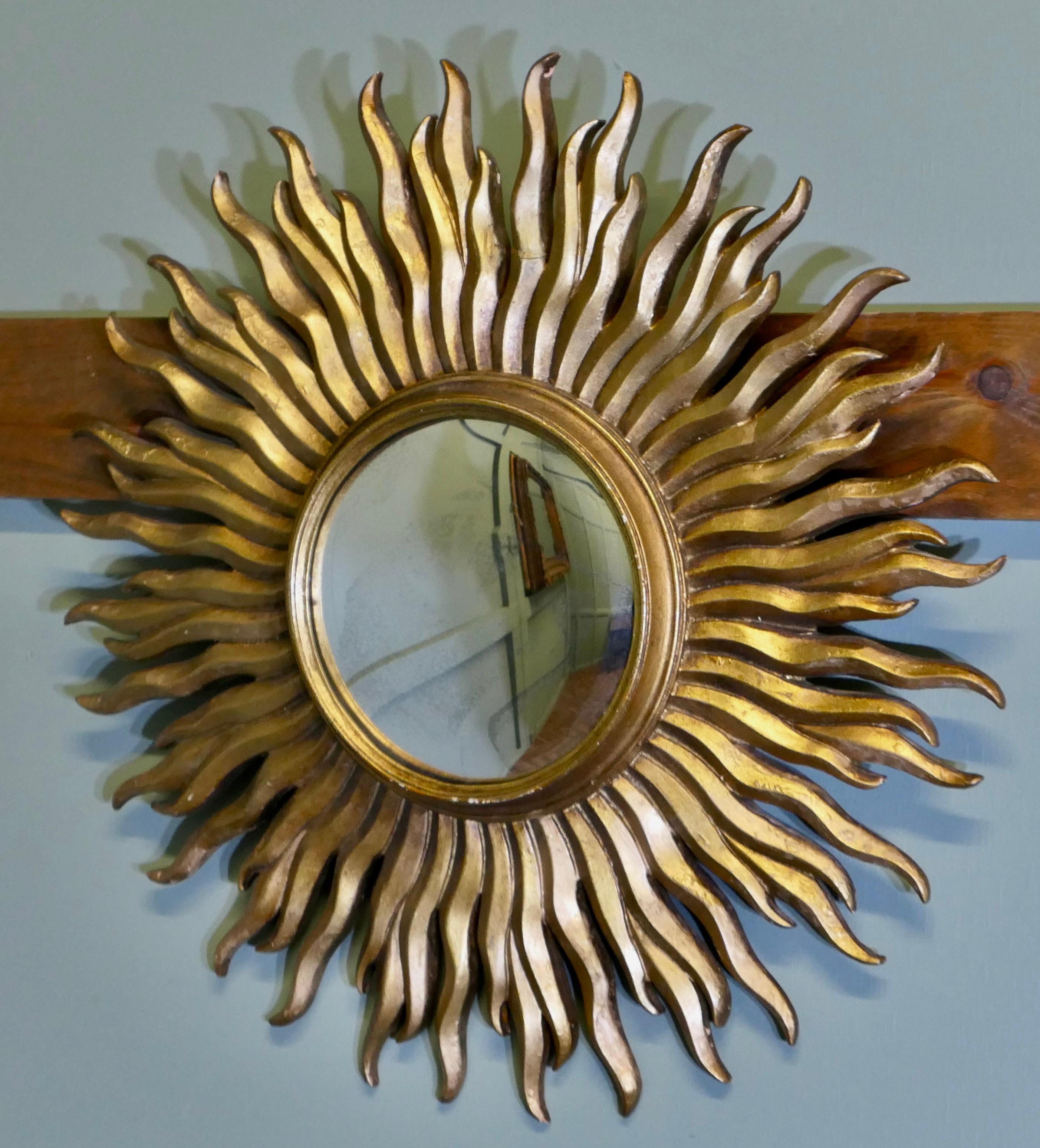 Mid-Century moderno Specchio a raggiera in stile Art Deco francese  Un classico degli anni '60 in vendita