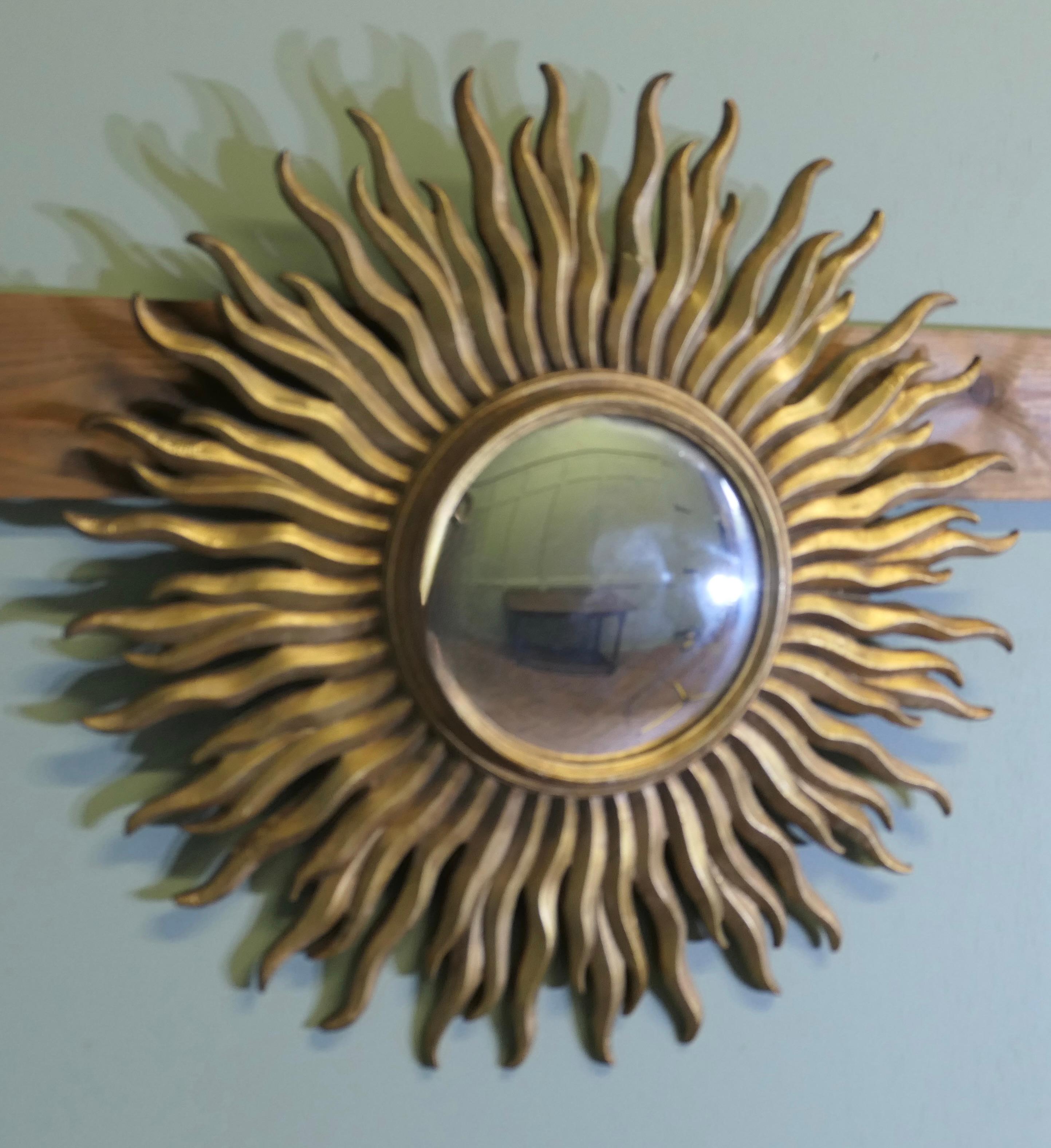 Metà XX secolo Specchio a raggiera in stile Art Deco francese  Un classico degli anni '60 in vendita