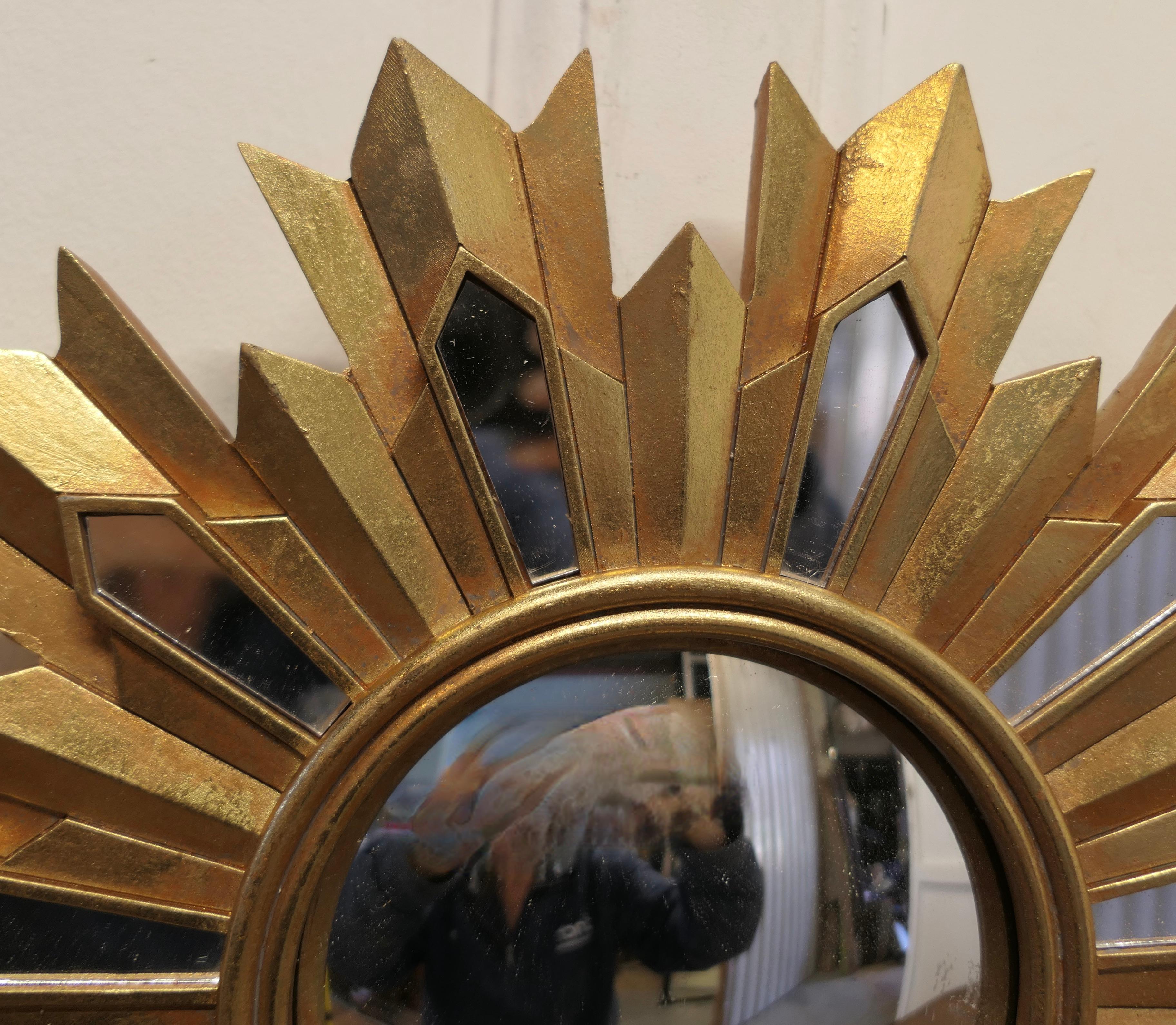 French Art Deco Style Sunburst-Starburst Gilt Mirror  A Lovely dainty piece In Good Condition In Godshill, Isle of Wight