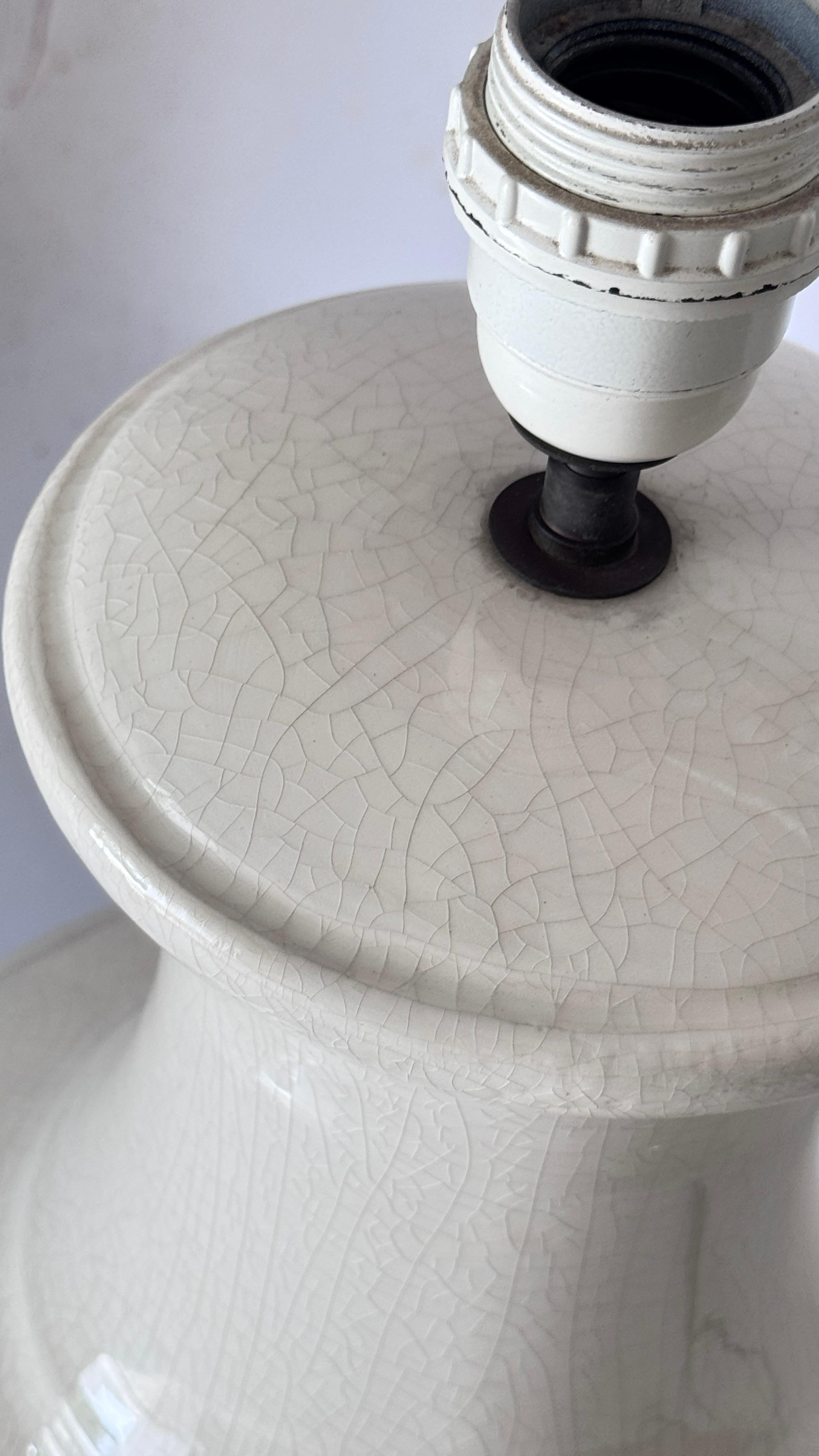 Lampada da tavolo francese in stile Art Déco - Ceramica screpolata bianca - Anni '70 in vendita 3