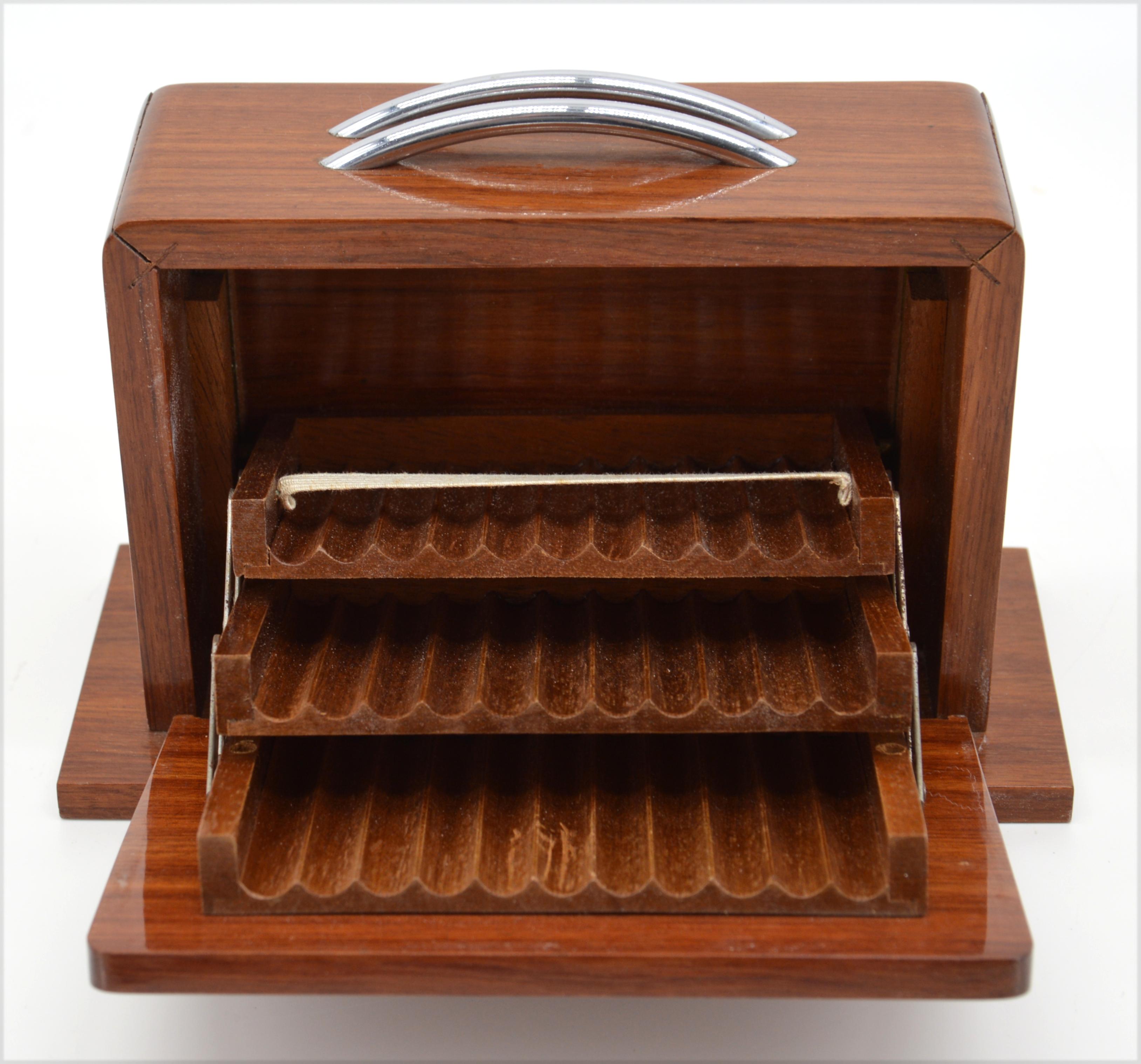 Caja de cigarrillos tipo maleta Art Déco francesa, 1920 Art Decó en venta