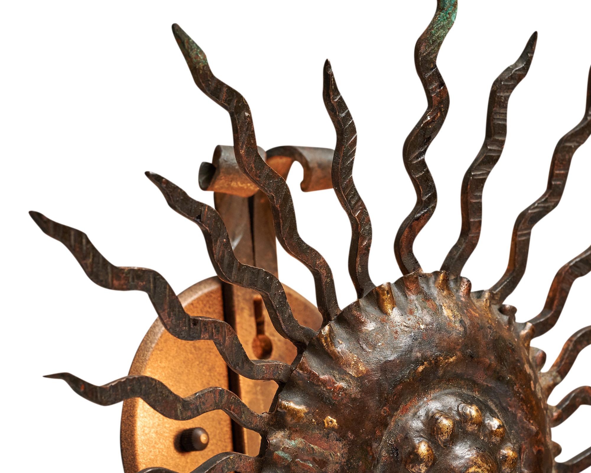 French Art Deco Sunburst Sconce For Sale 1