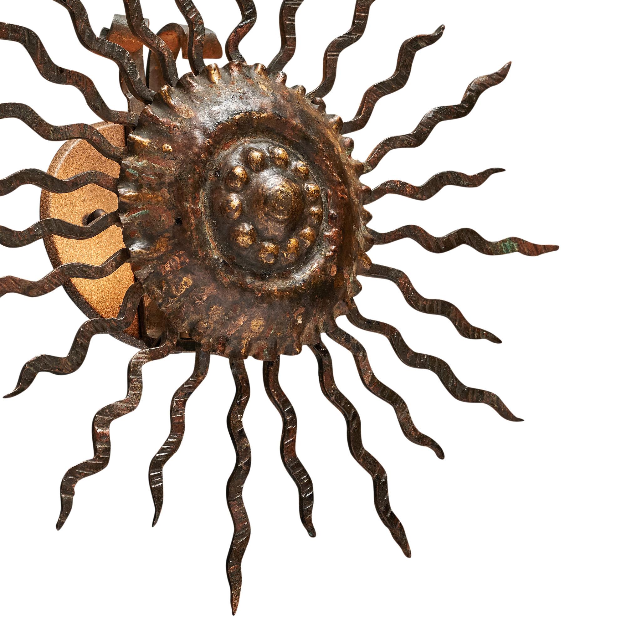 French Art Deco Sunburst Sconce For Sale 2