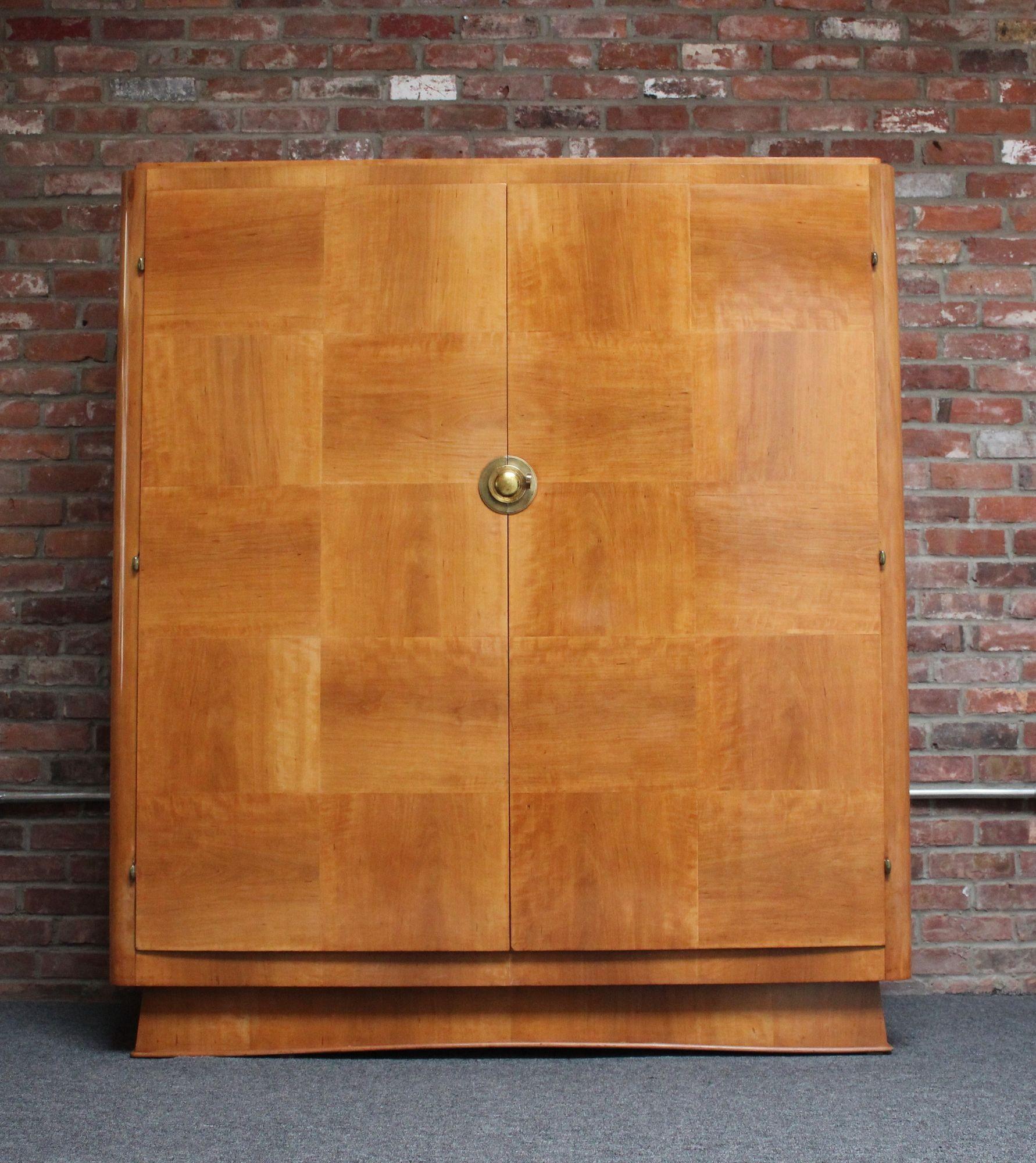French Art Deco Sycamore and Mahogany Armoire by Dominique In Good Condition For Sale In Brooklyn, NY