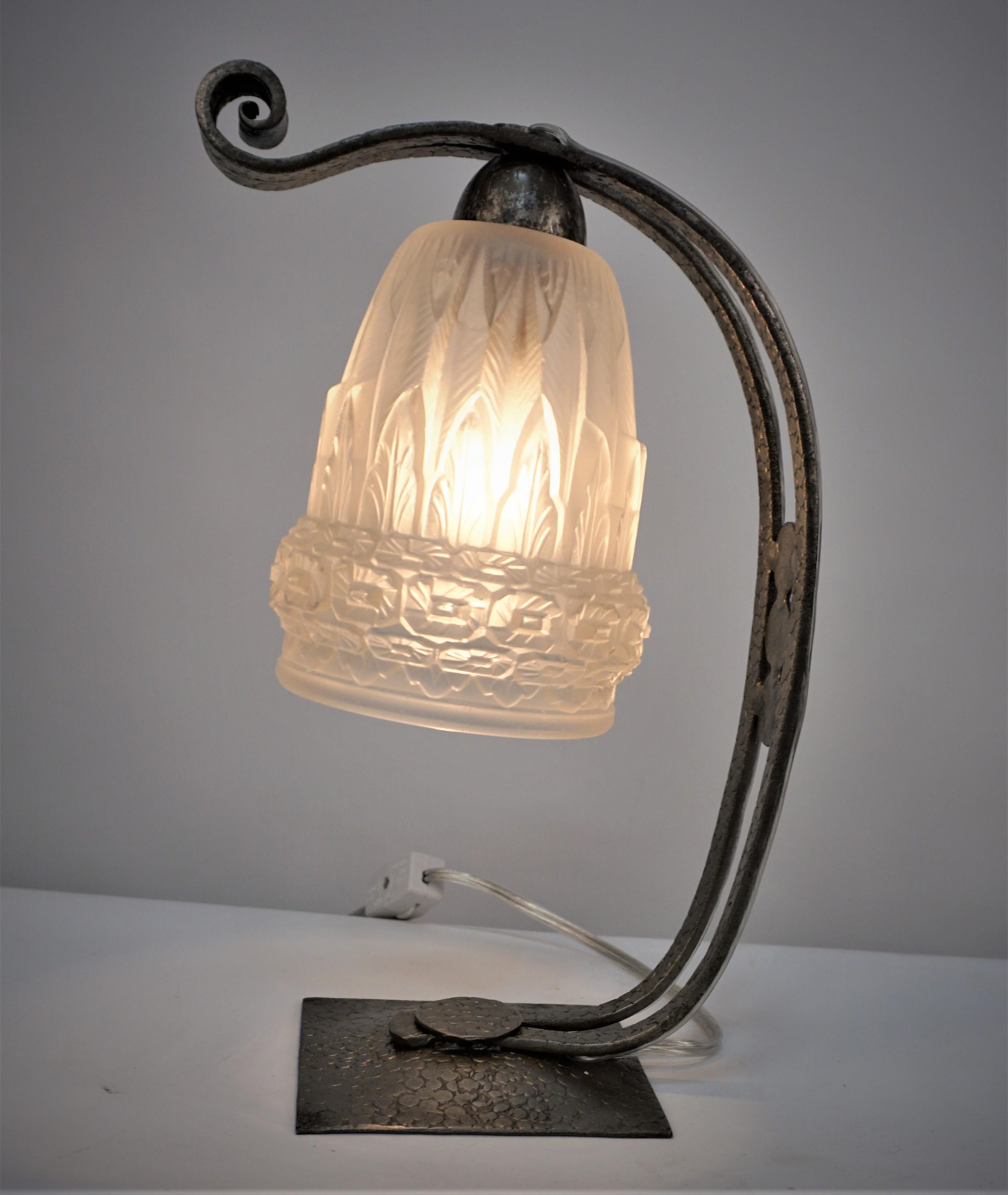 French Art Deco Table/Desk Lamp by Charles Schneider  3