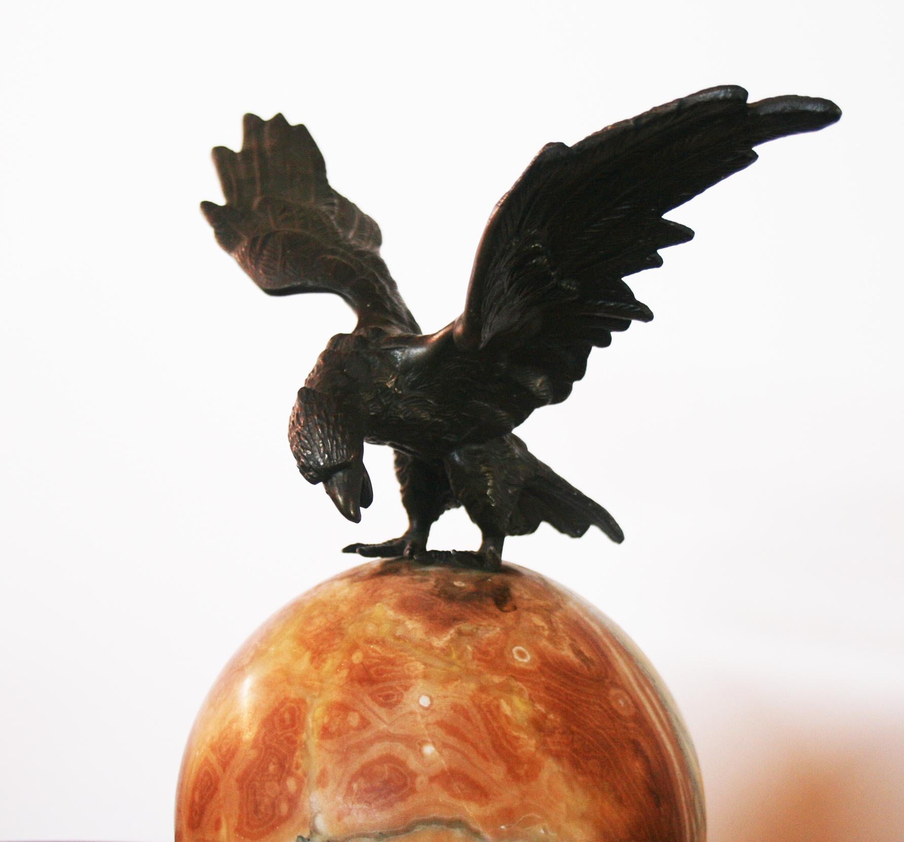  Rare Art Deco Table Lamp Alabaster Globe Light with Sculture Bronze Eagle For Sale 5
