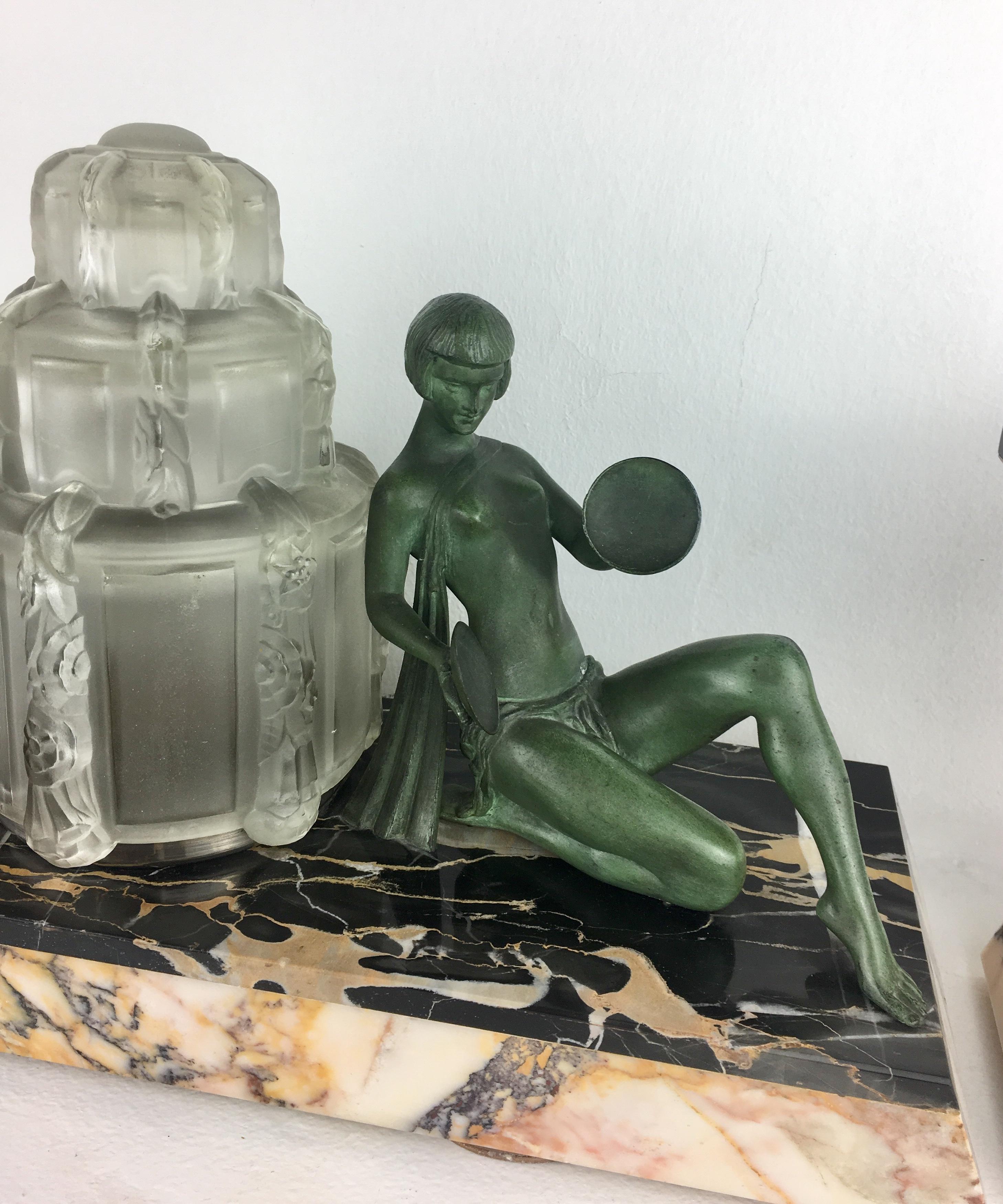 Art Glass Marius-Ernest Sabino French Art Deco Table Lamp and Garniture Set, Signed For Sale